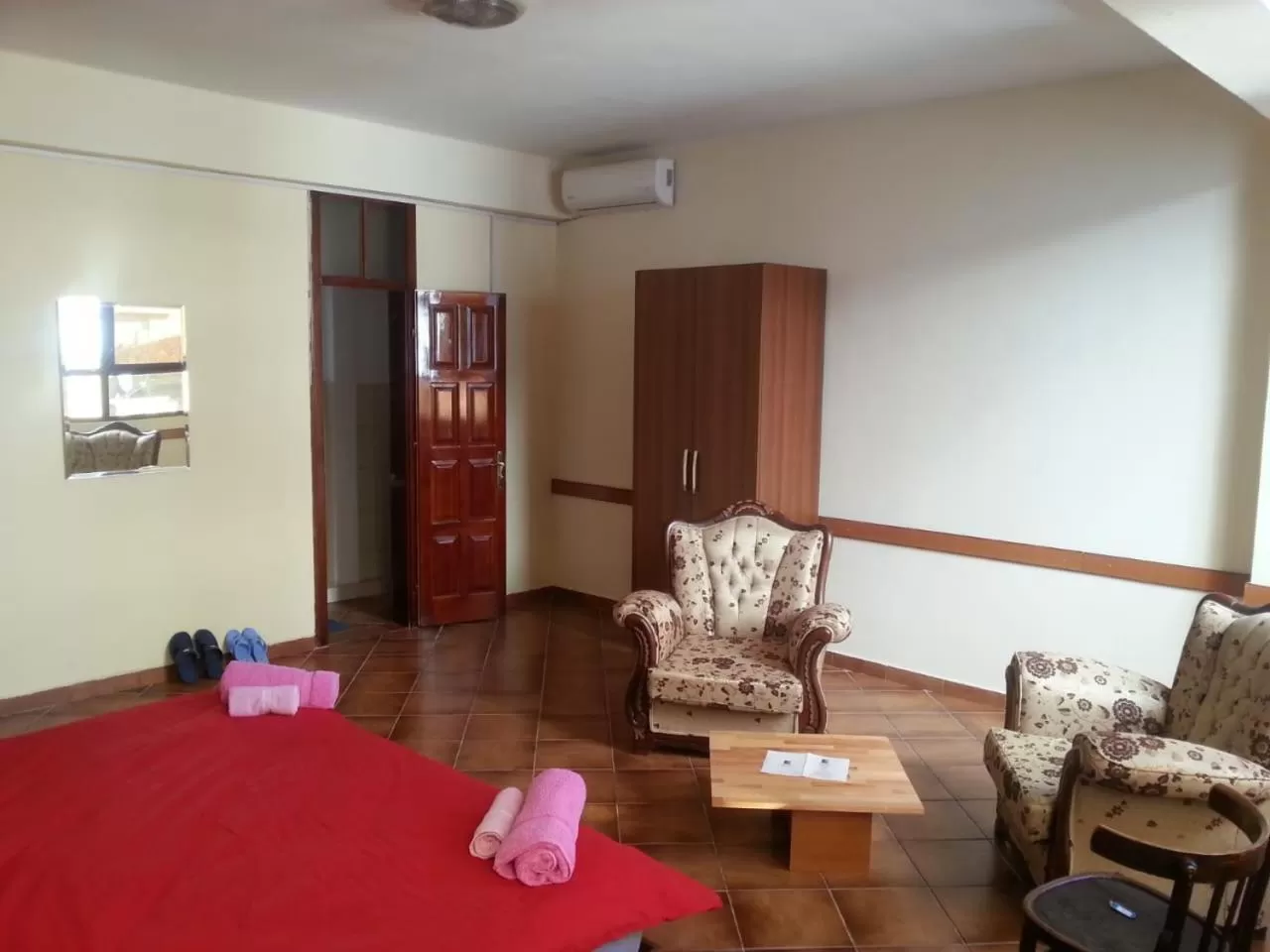 Seating Area in Hotel Kurtabeg