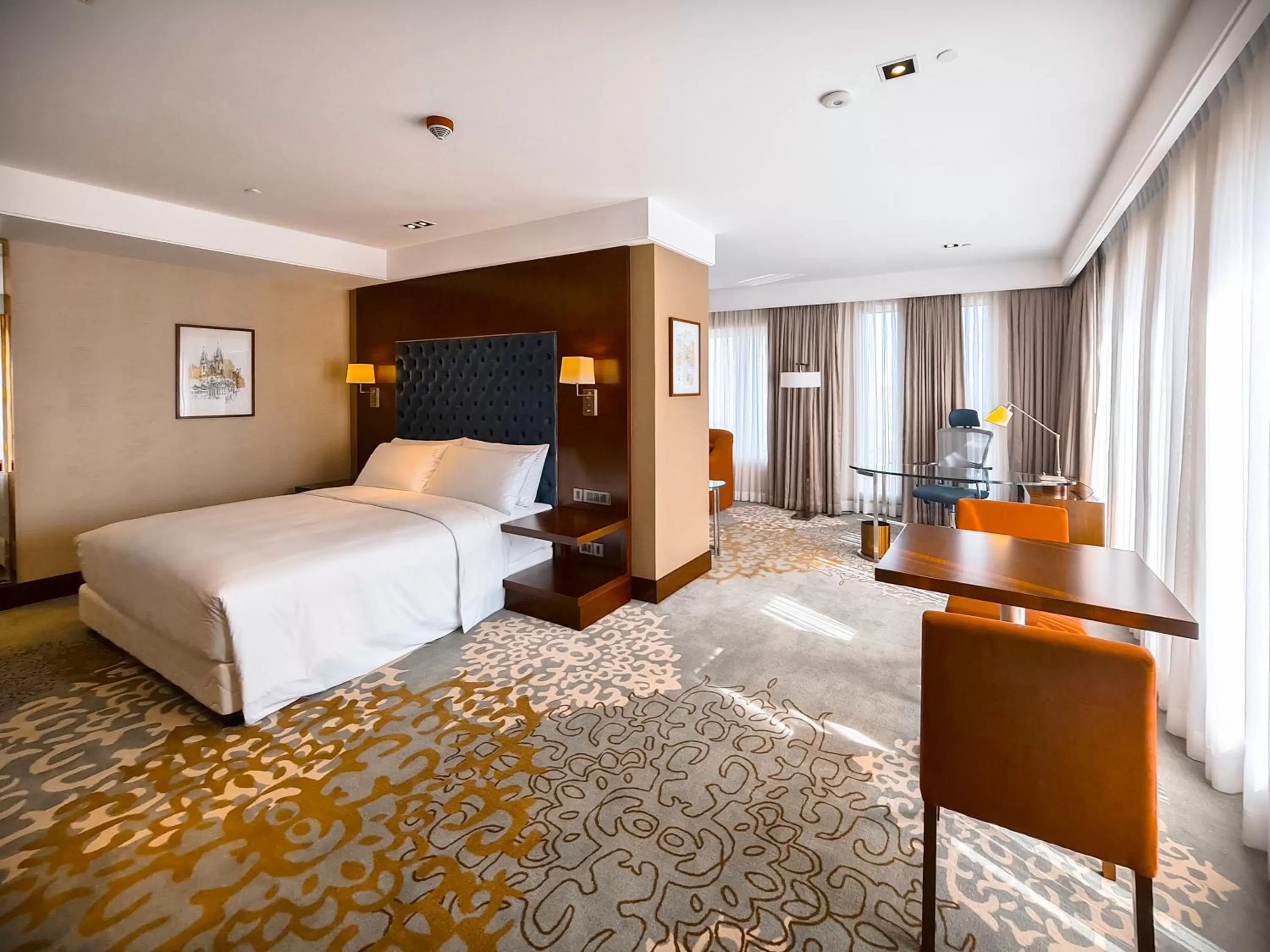 Photo of the whole room, Bed in Holiday Inn Dhaka City Centre by IHG