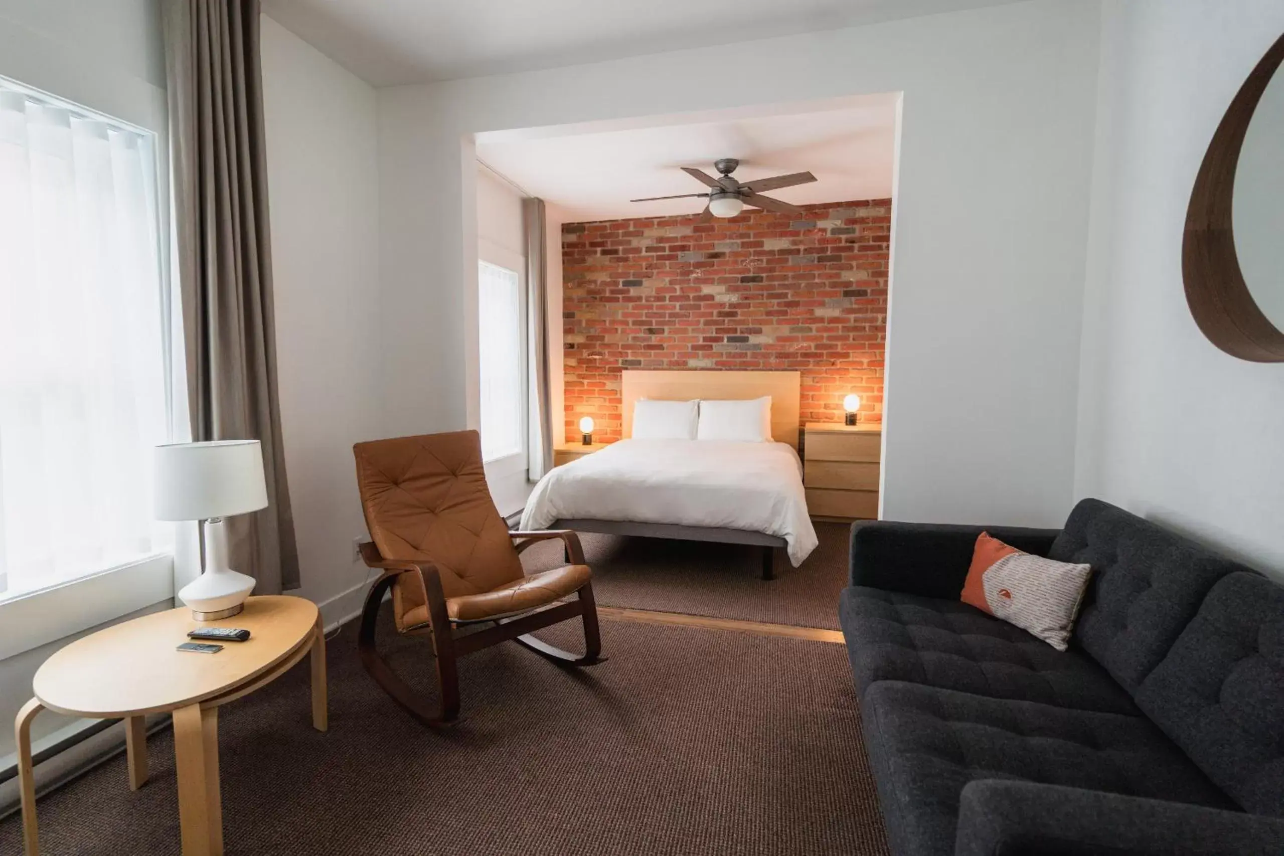 One-Bedroom Suite - single occupancy in Bed and Breakfast du Village BBV One-Bedroom Suite - single occupancy in Bed and Breakfast du Village BBV