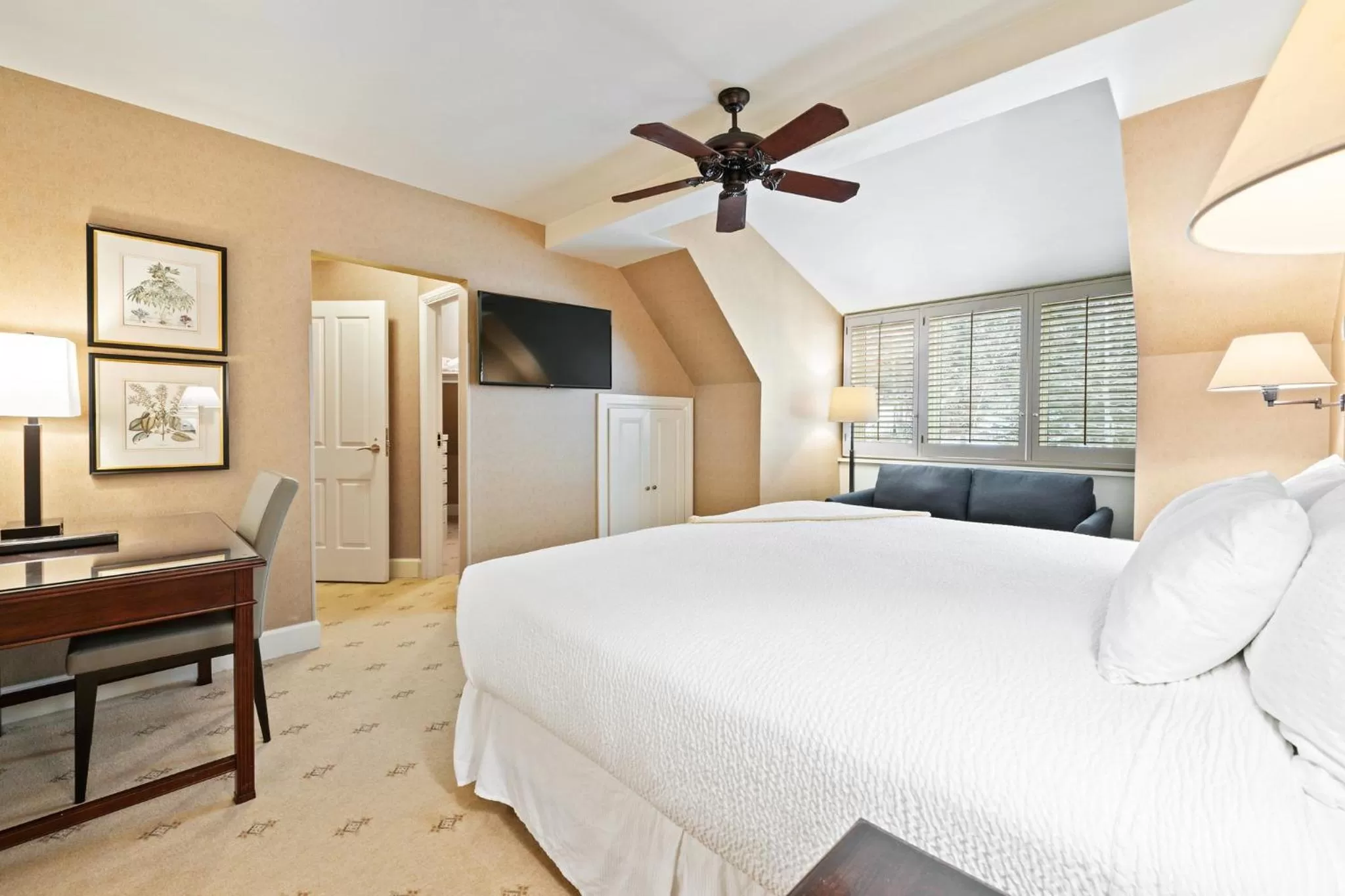 One-Bedroom Suite in Poste Montane Lodge by East West