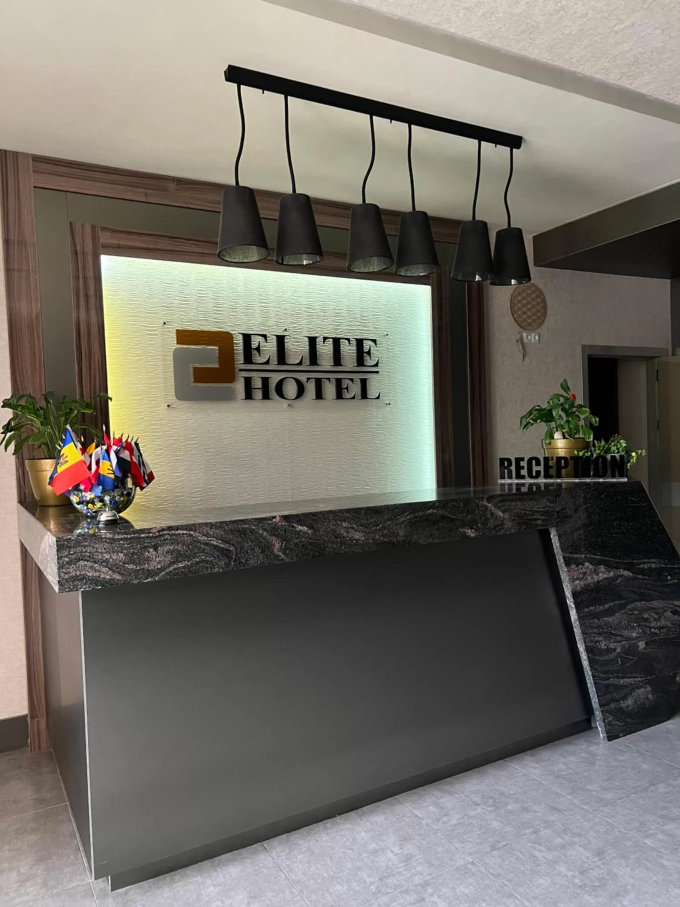 Elite Hotel