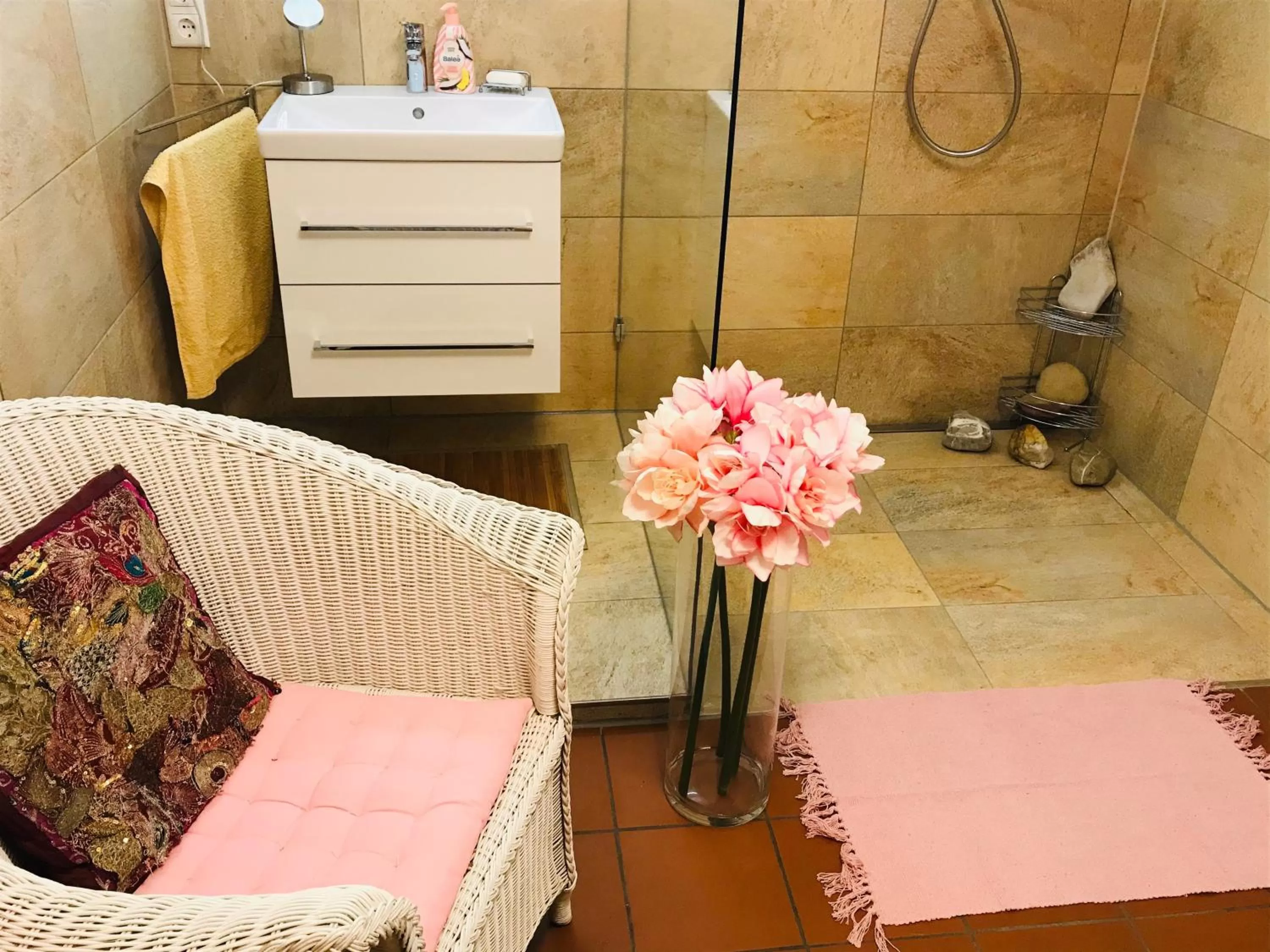 Shower in Bed and Breakfast Bavaria München