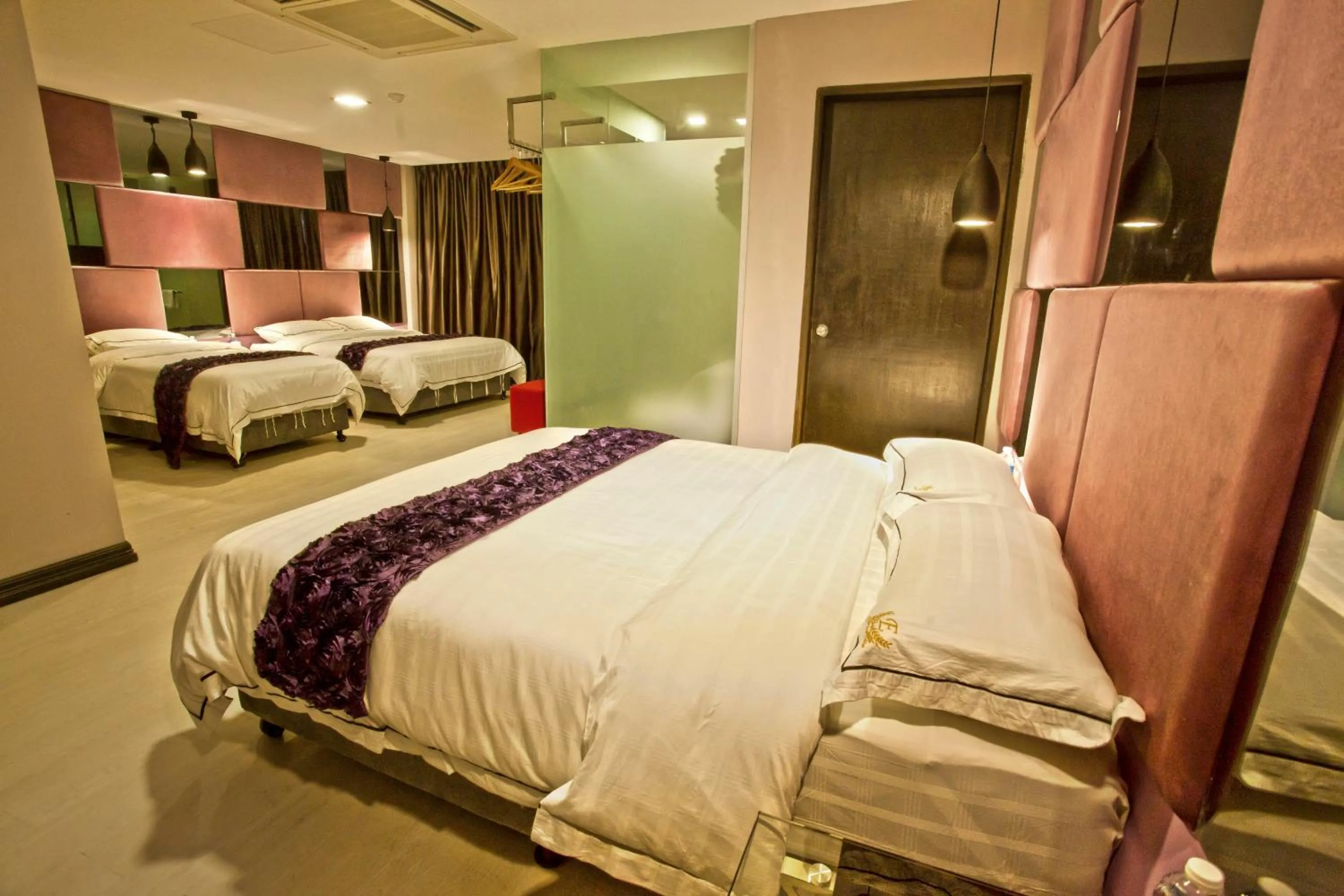 Photo of the whole room, Bed in Euro+ Hotel Johor Bahru