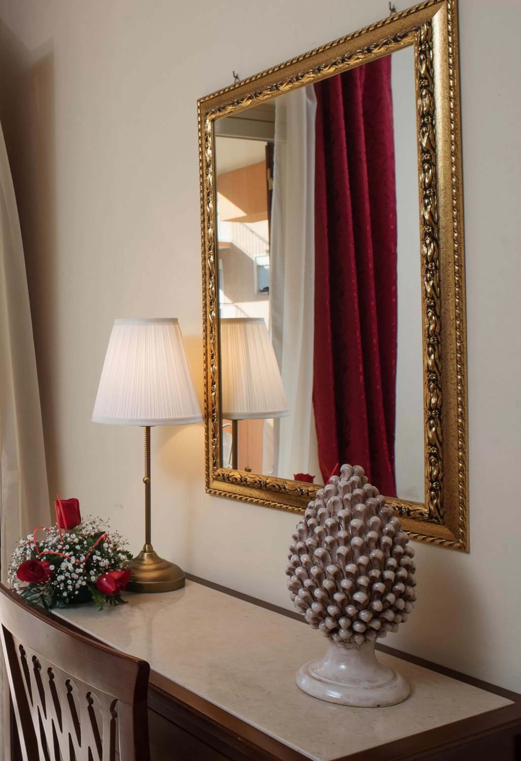 Decorative detail in B&B MareAgrò