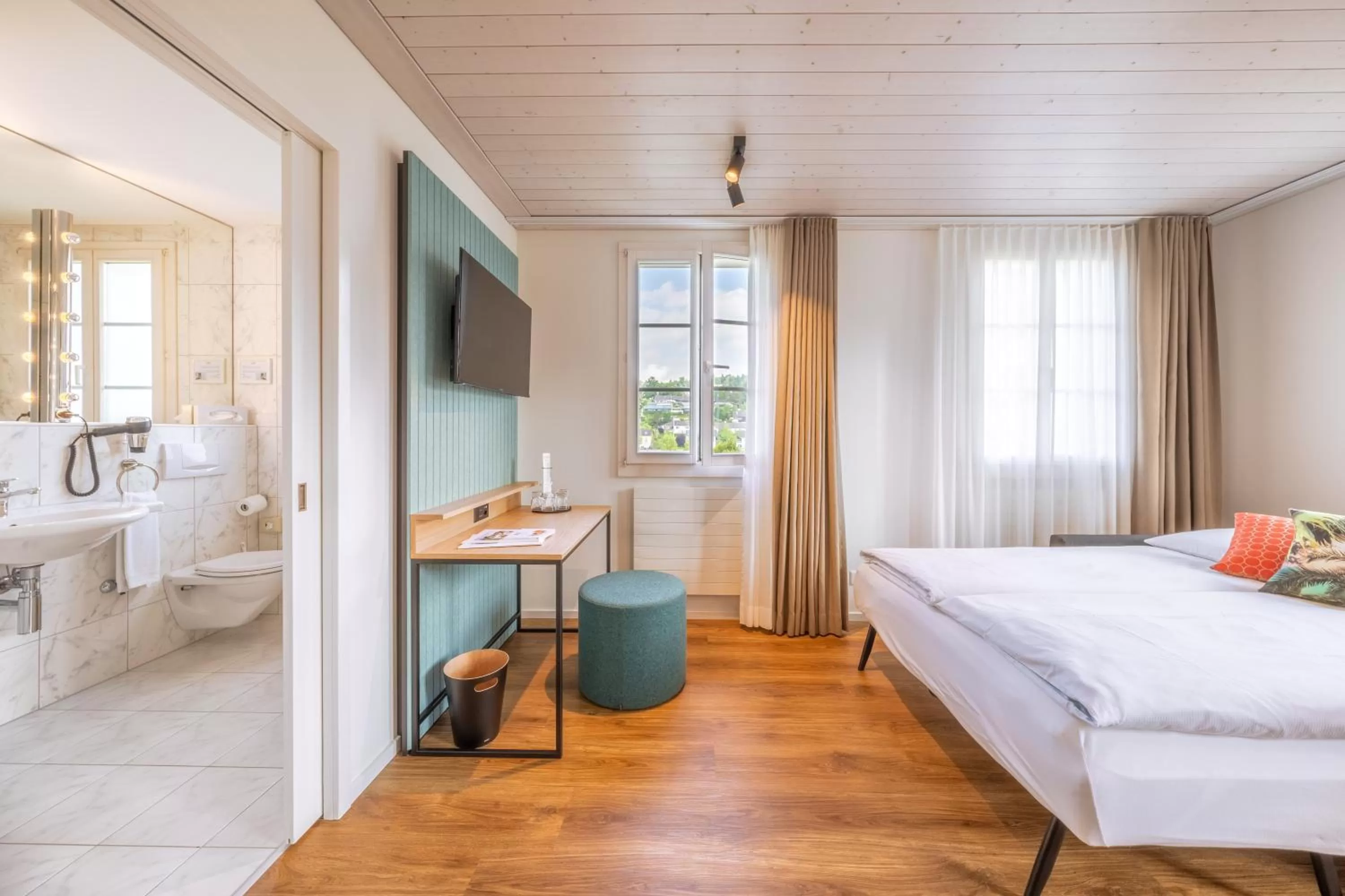 Photo of the whole room, Bed in Boutique Hotel Balm