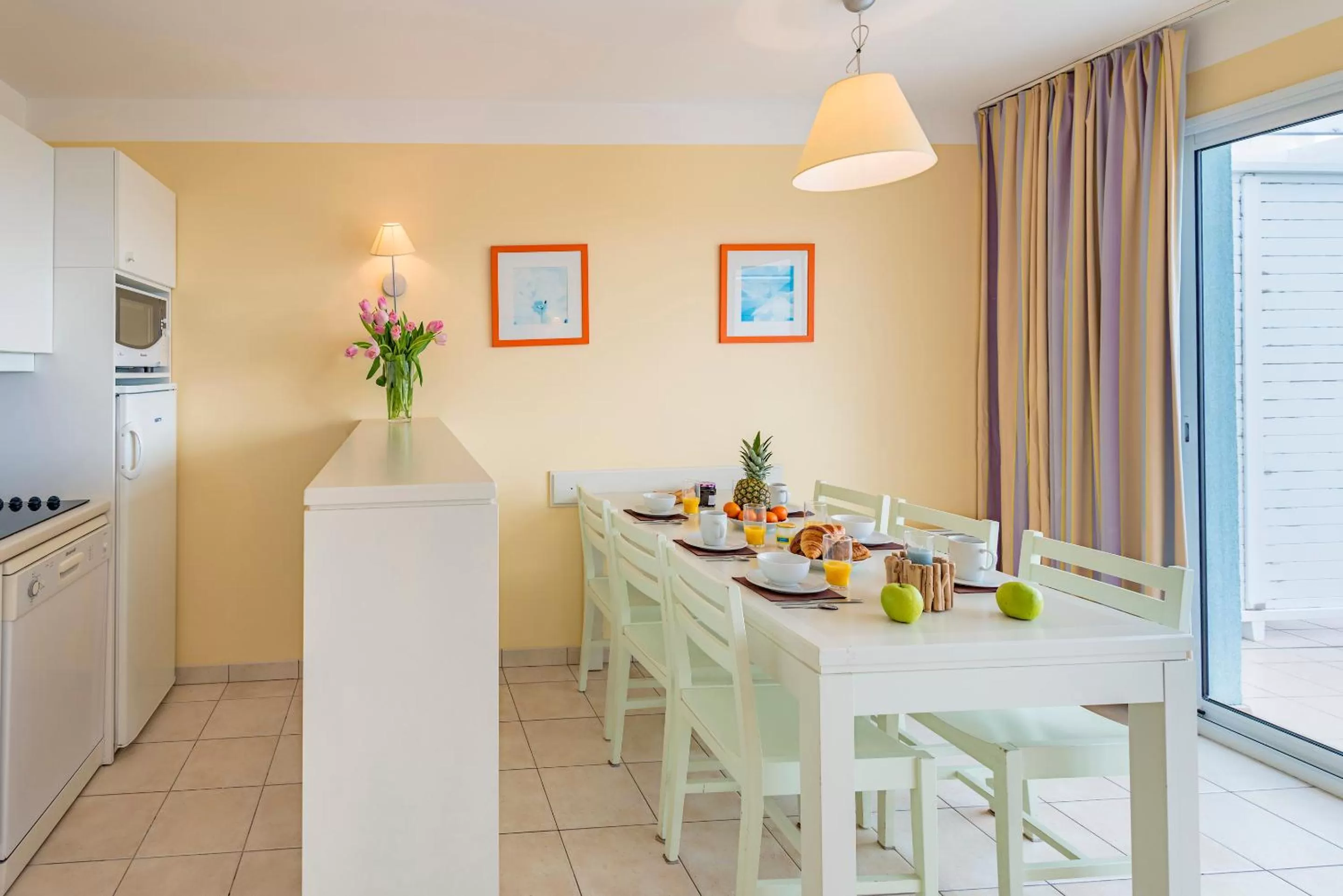 Kitchen or kitchenette in Lagrange Vacances L’Estran