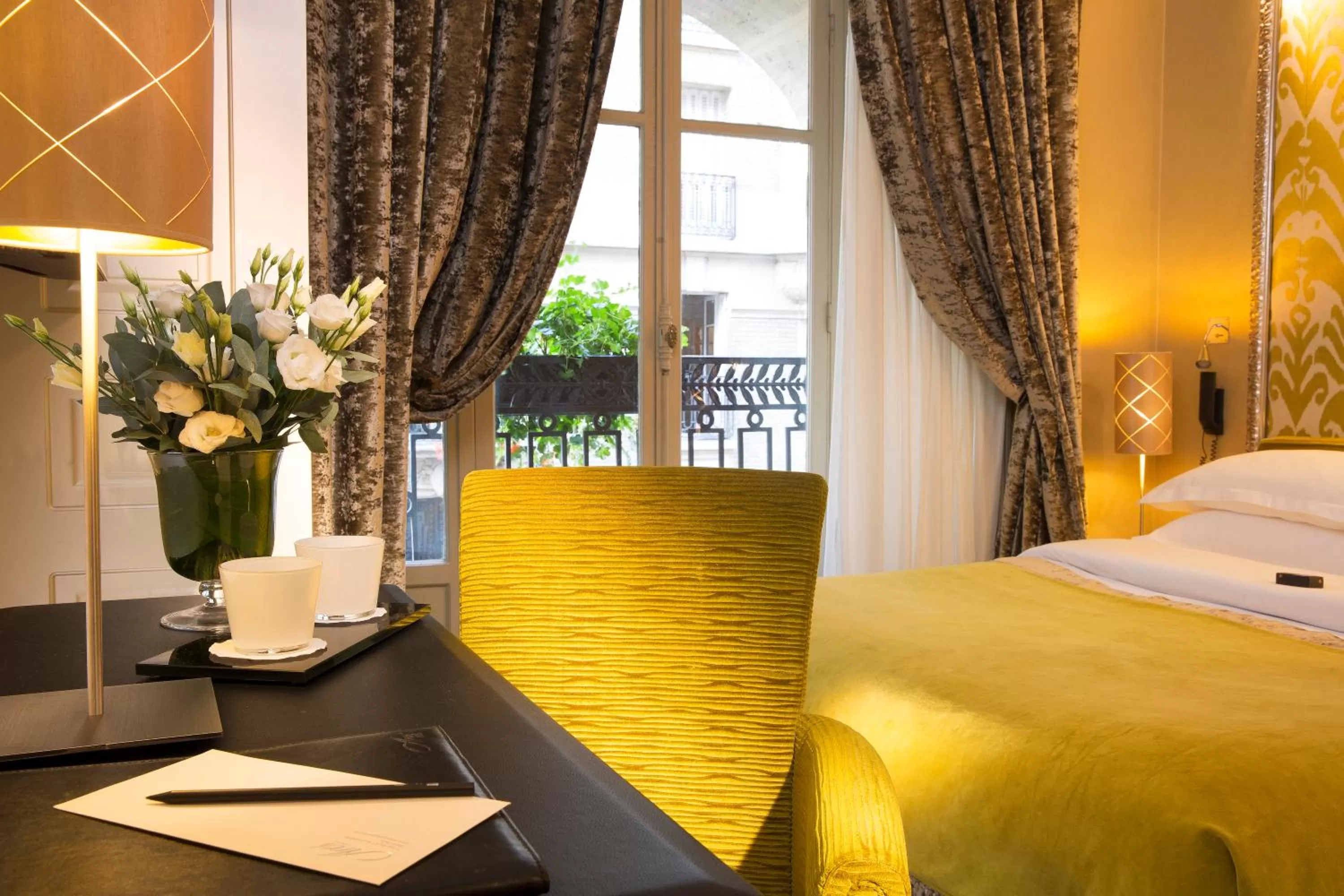 Bed in Hotel Ares Eiffel