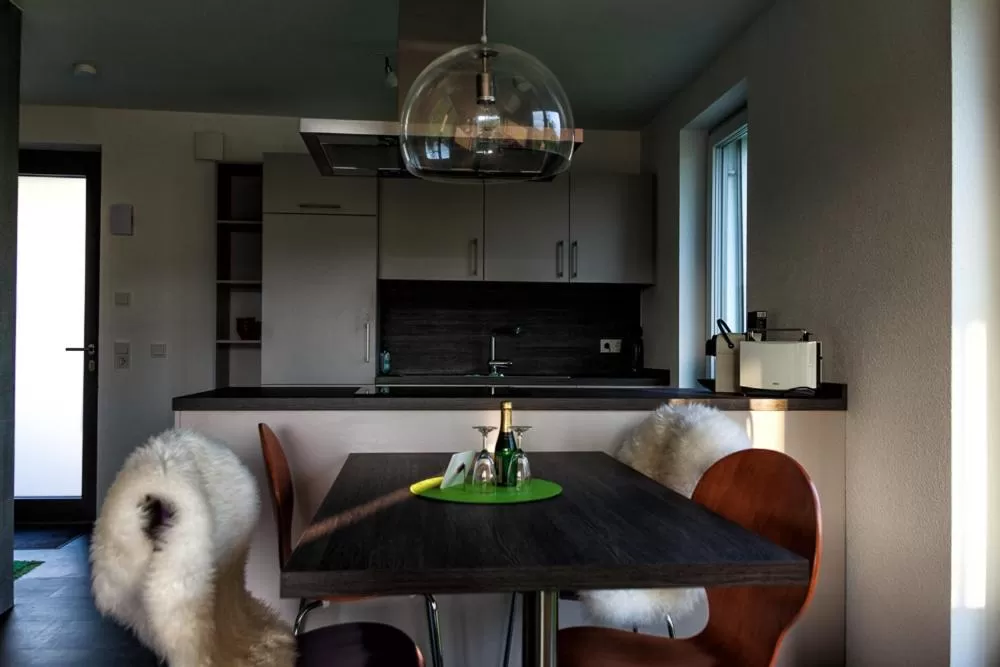 Coffee/tea facilities, Seating Area in Hewen Apartments