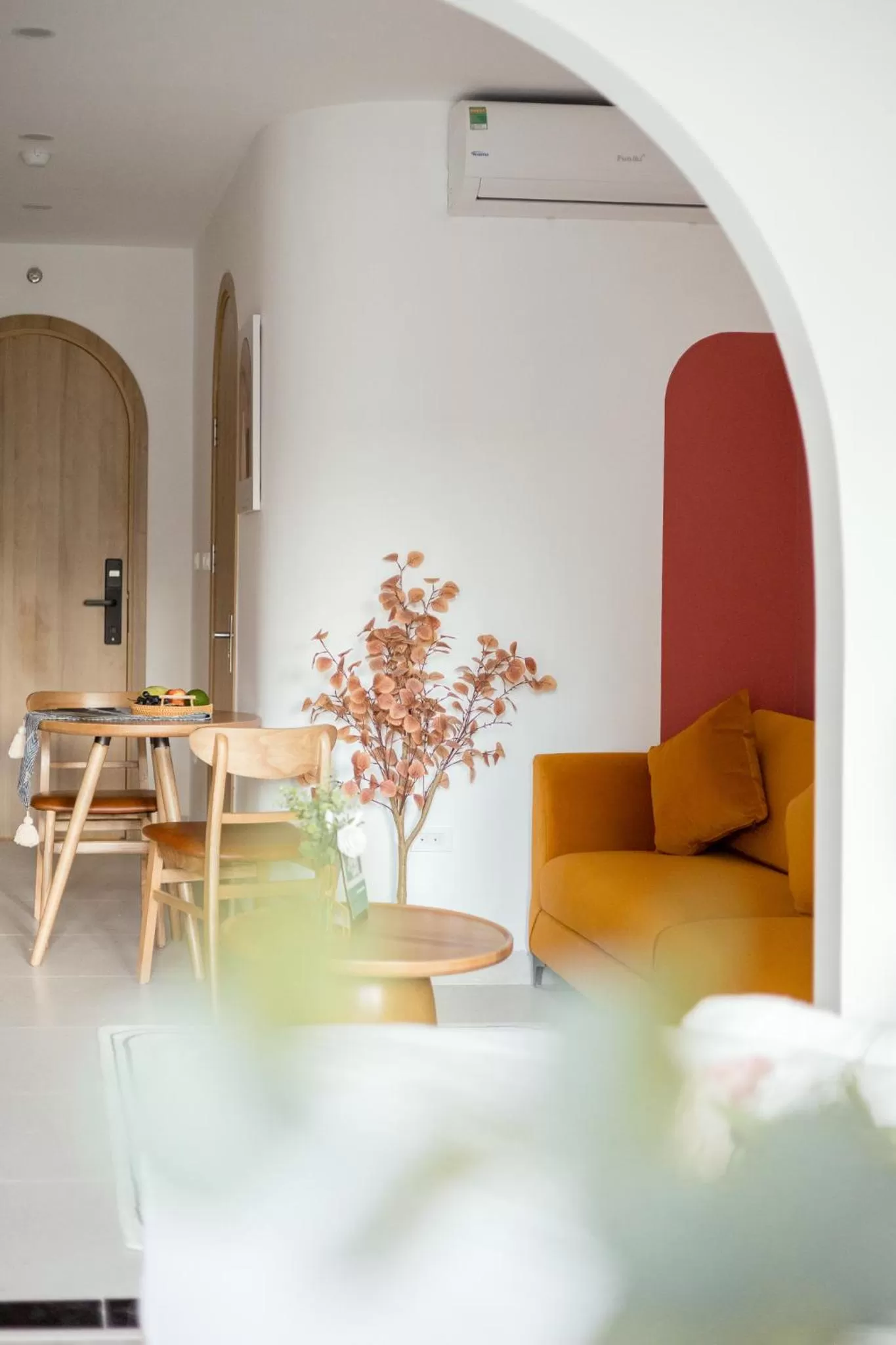 Library in Crescendo Boutique Studio