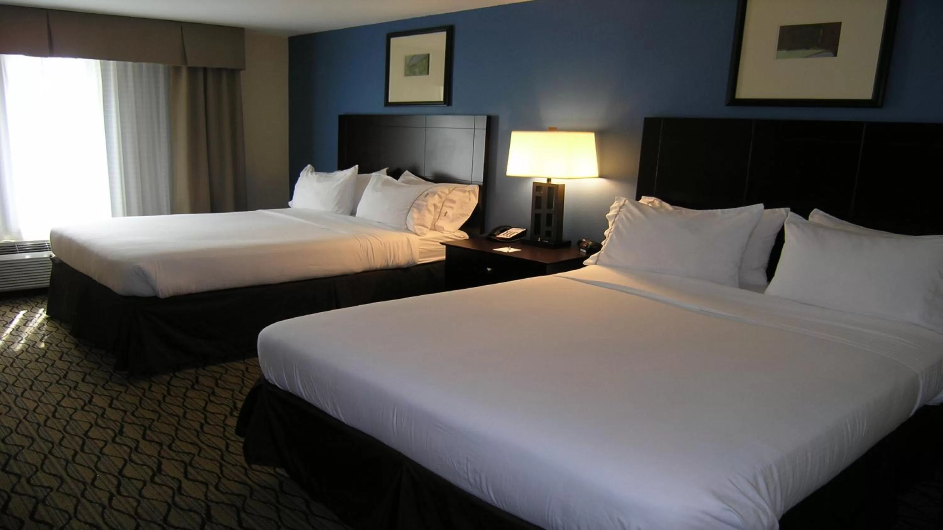 Photo of the whole room, Bed in Holiday Inn Express & Suites Belle Vernon, an IHG Hotel