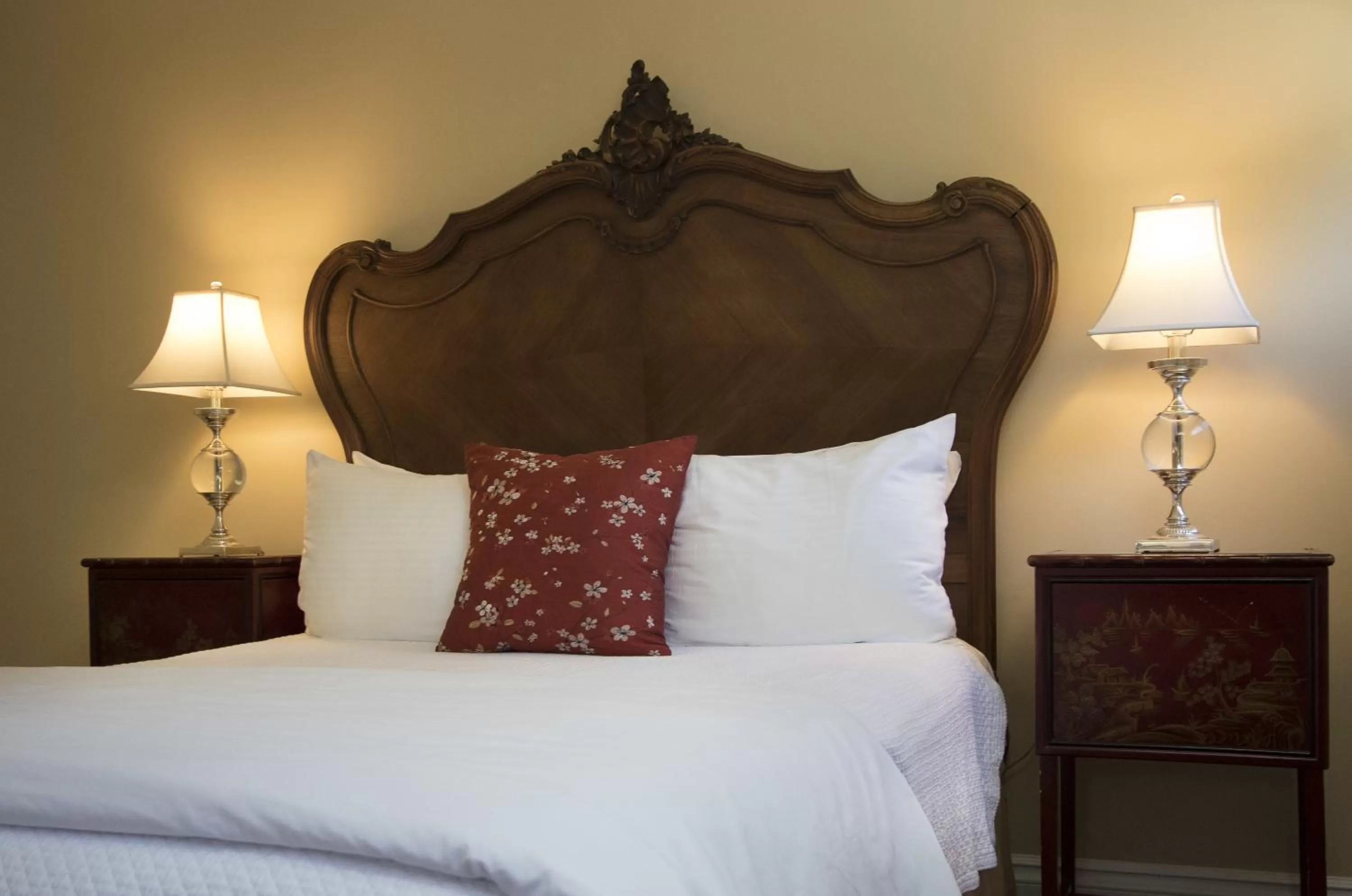 Deluxe Queen Suite in Embrace Calistoga