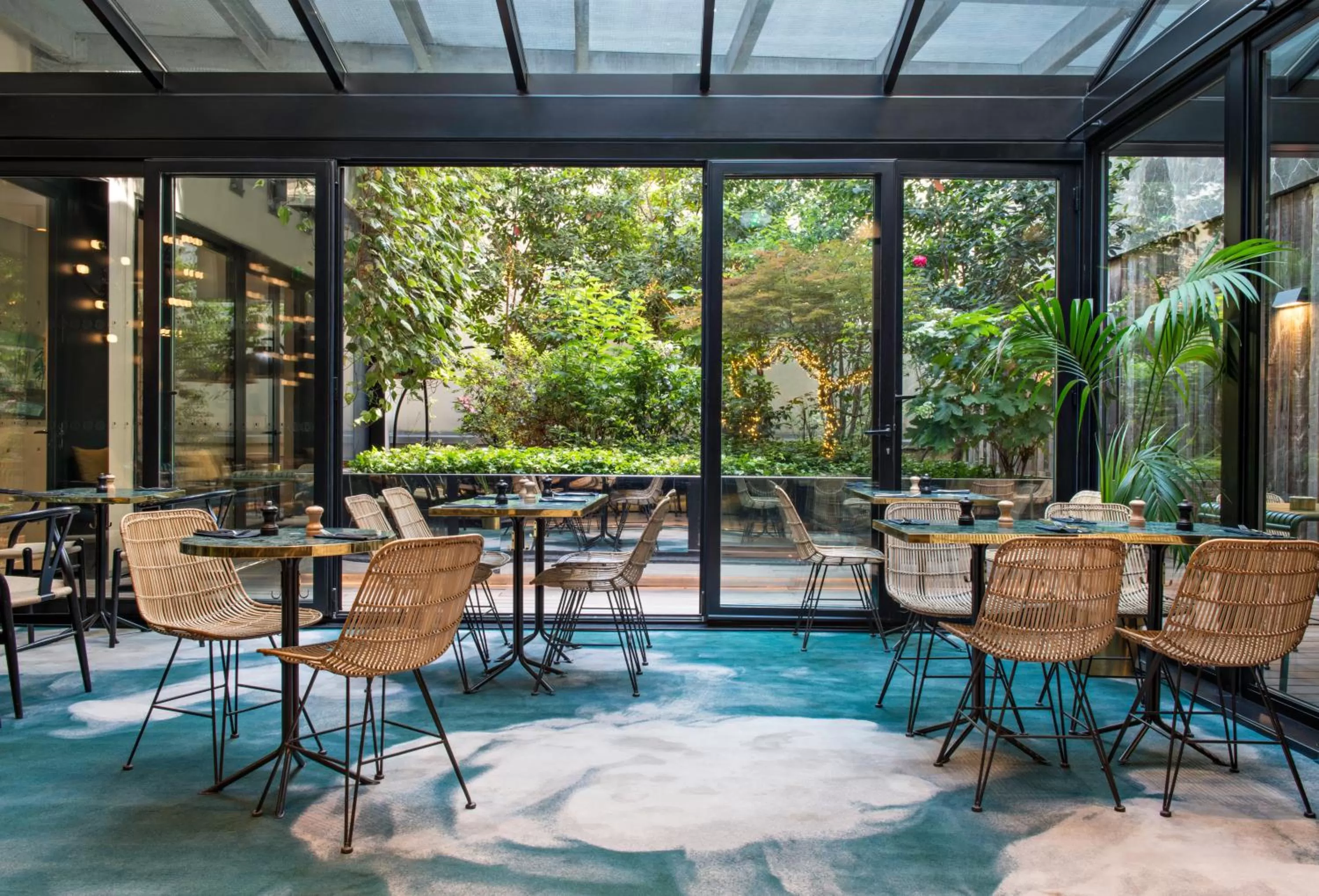 Restaurant/places to eat in Hotel Parister Piscine & Spa