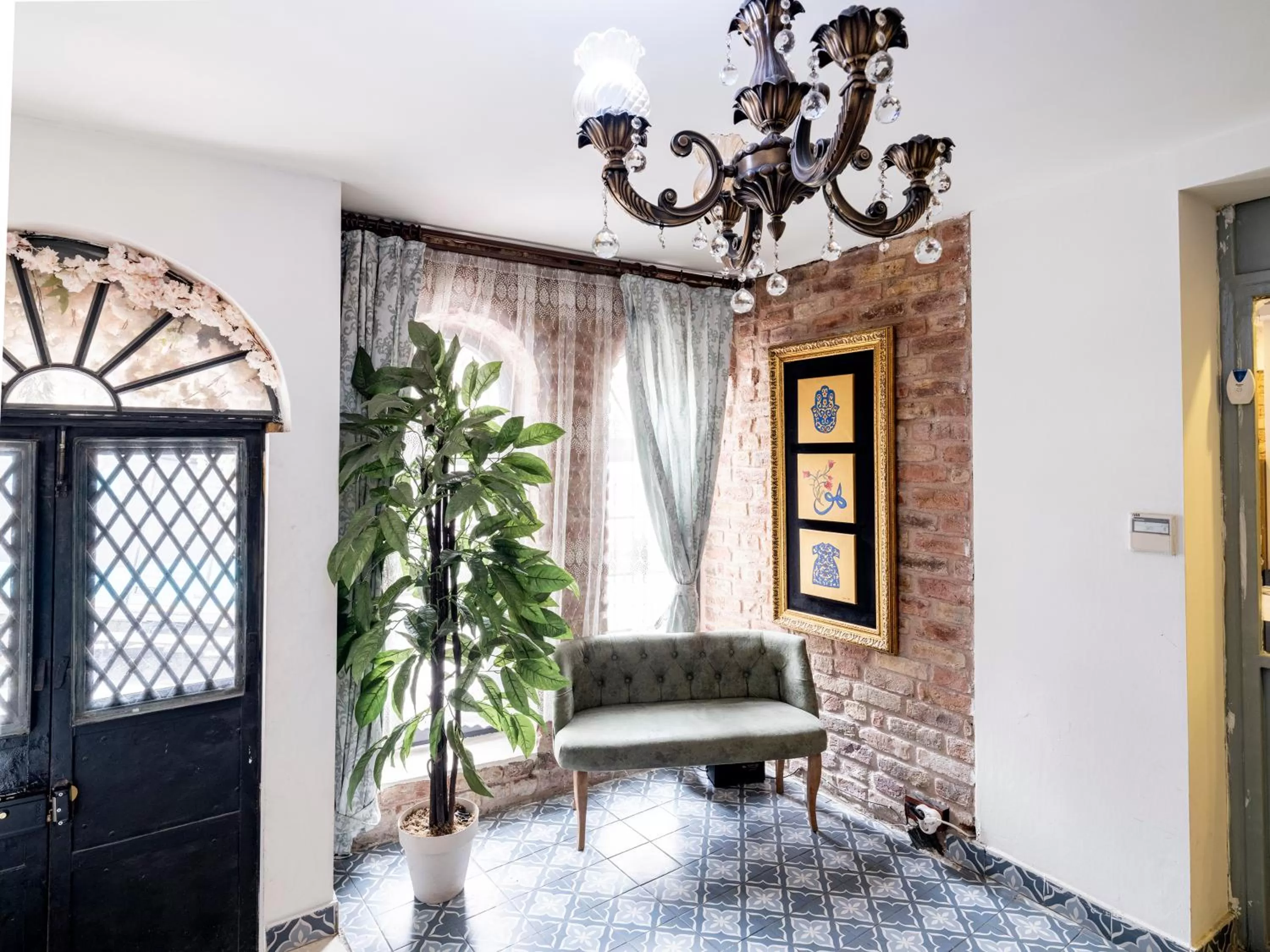 Seating area in The Red Tent Suite 88