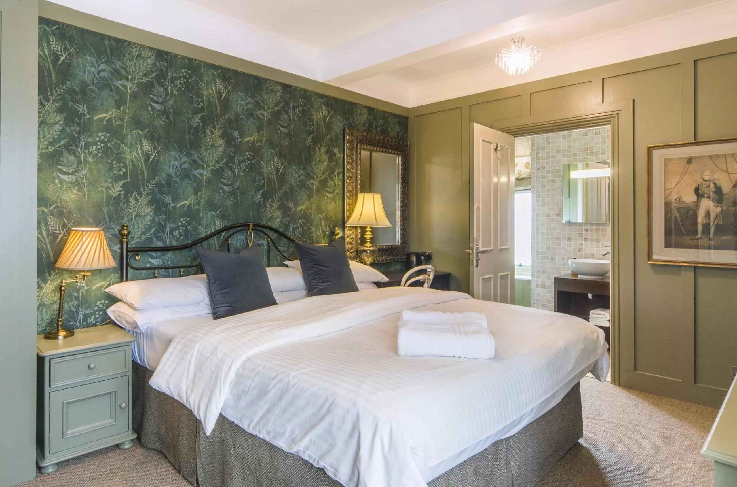 Deluxe King Room in Bosanneth