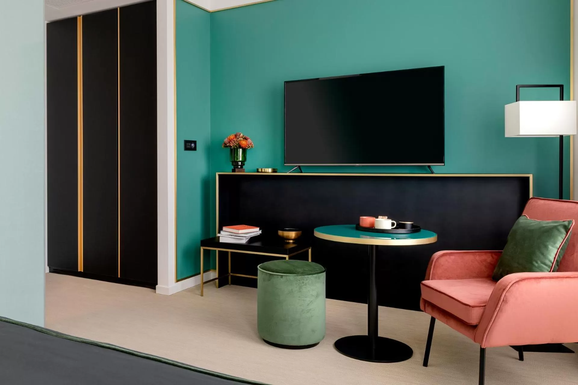 TV and multimedia in Habita79 Hotel Pompeii - MGallery Collection