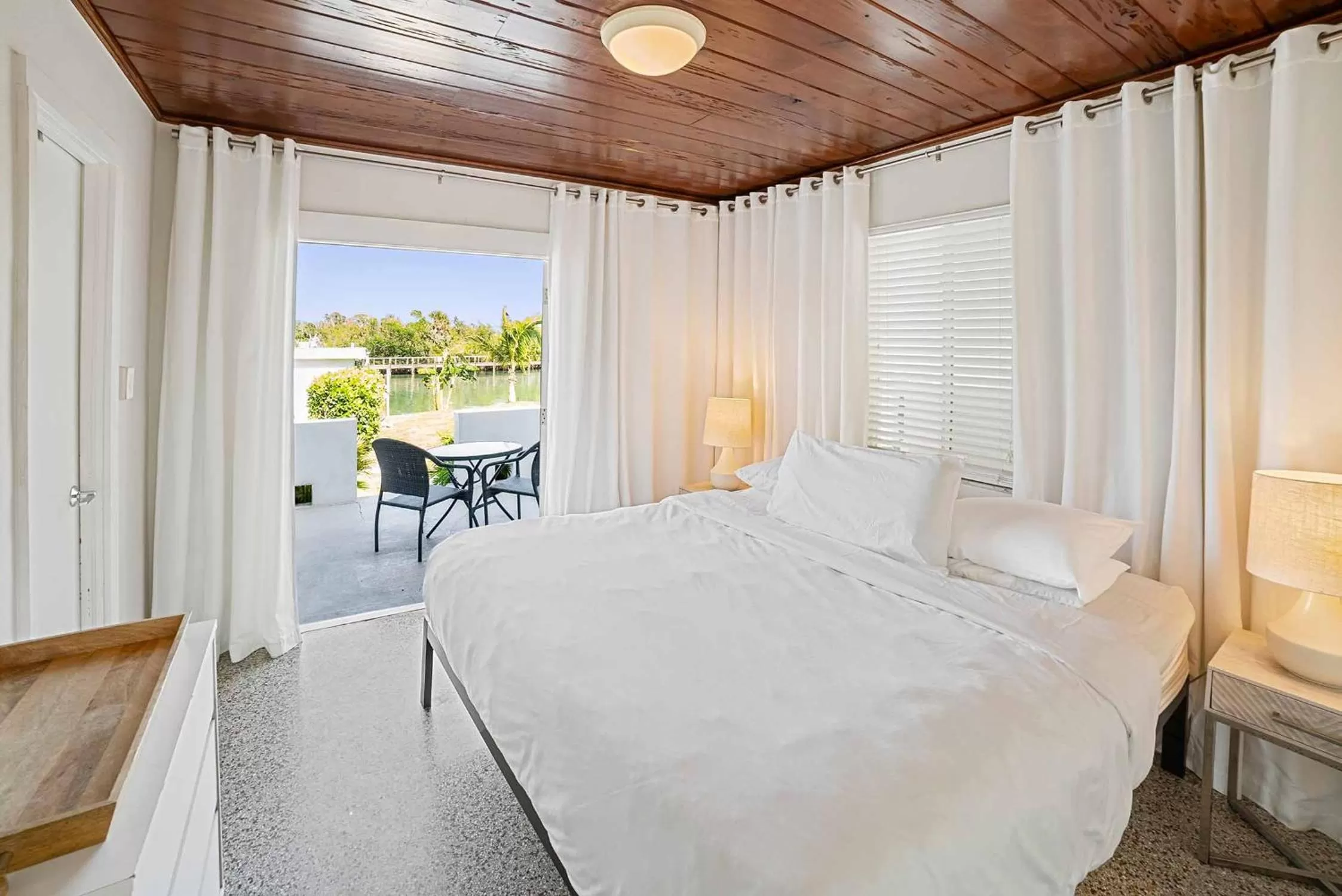 Bed in Casey Key Resort - Gulf Shores