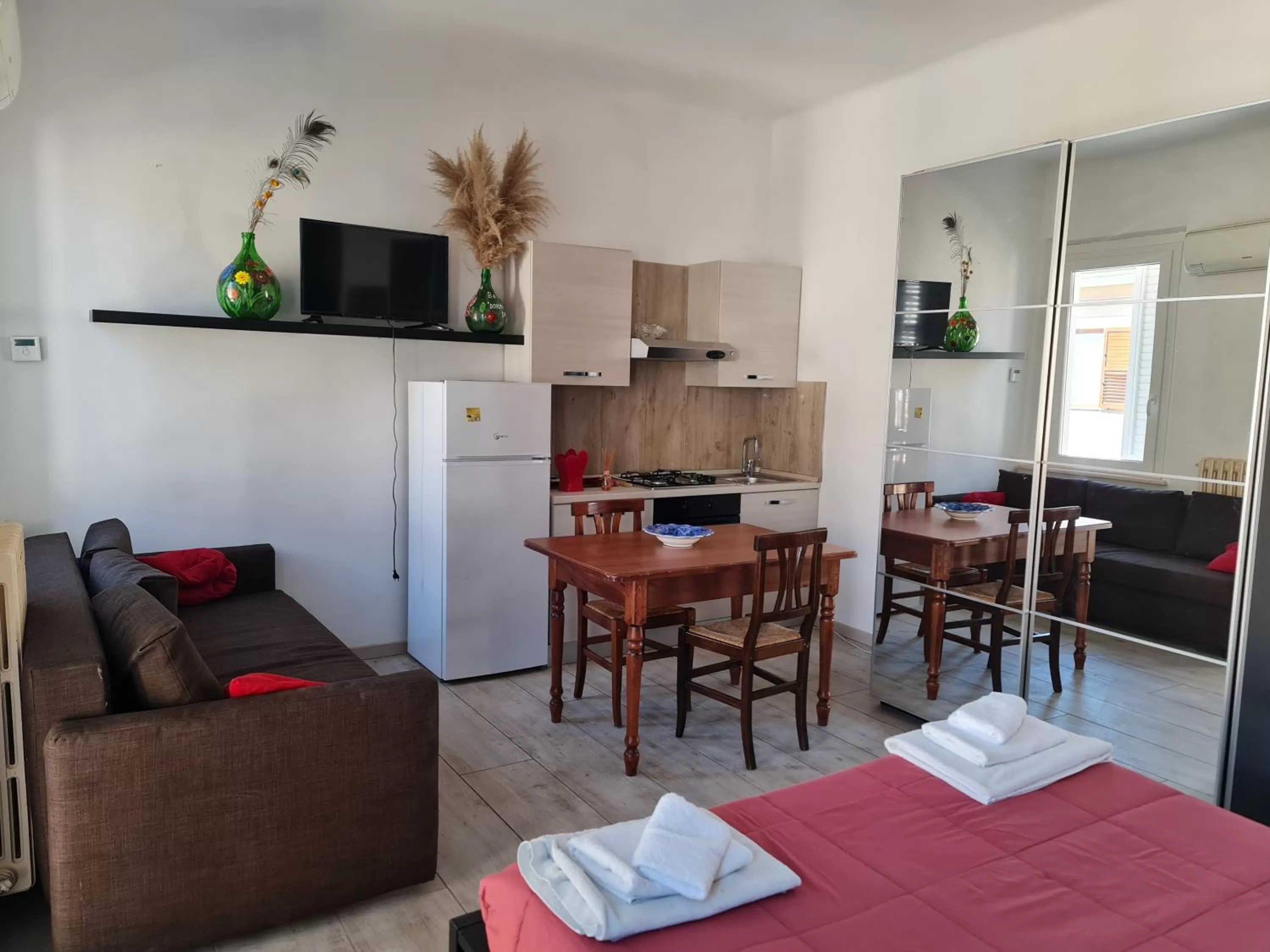 Dormi da me sul mare