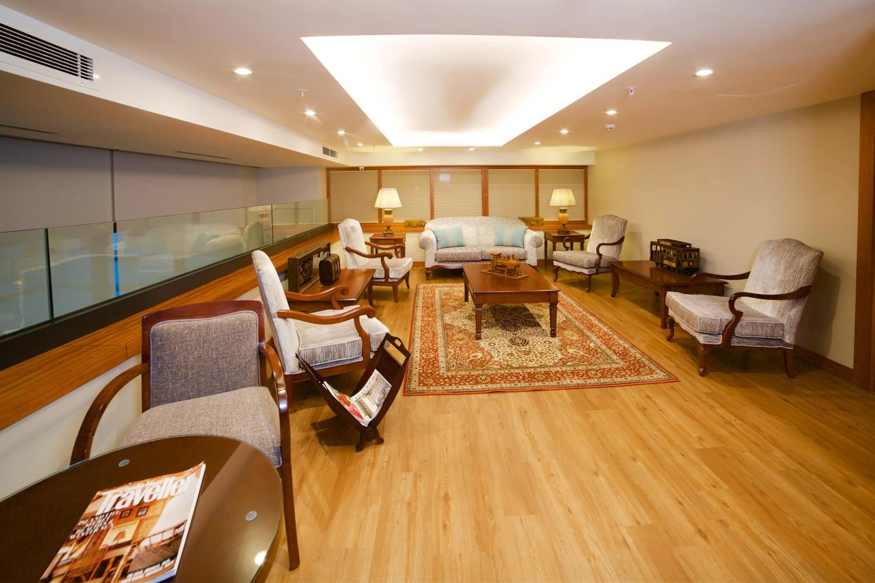 Seating area in Erboy Hotel Istanbul Sirkeci