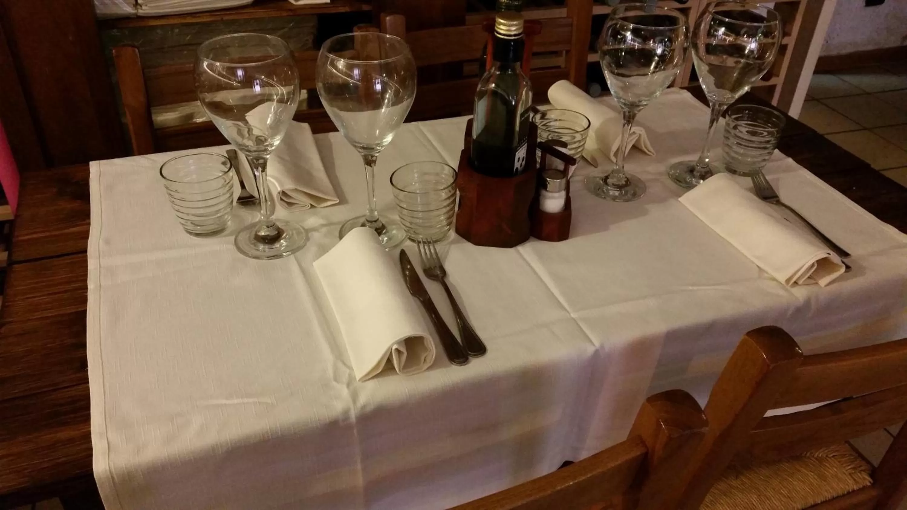 Restaurant/places to eat in Casa Lady