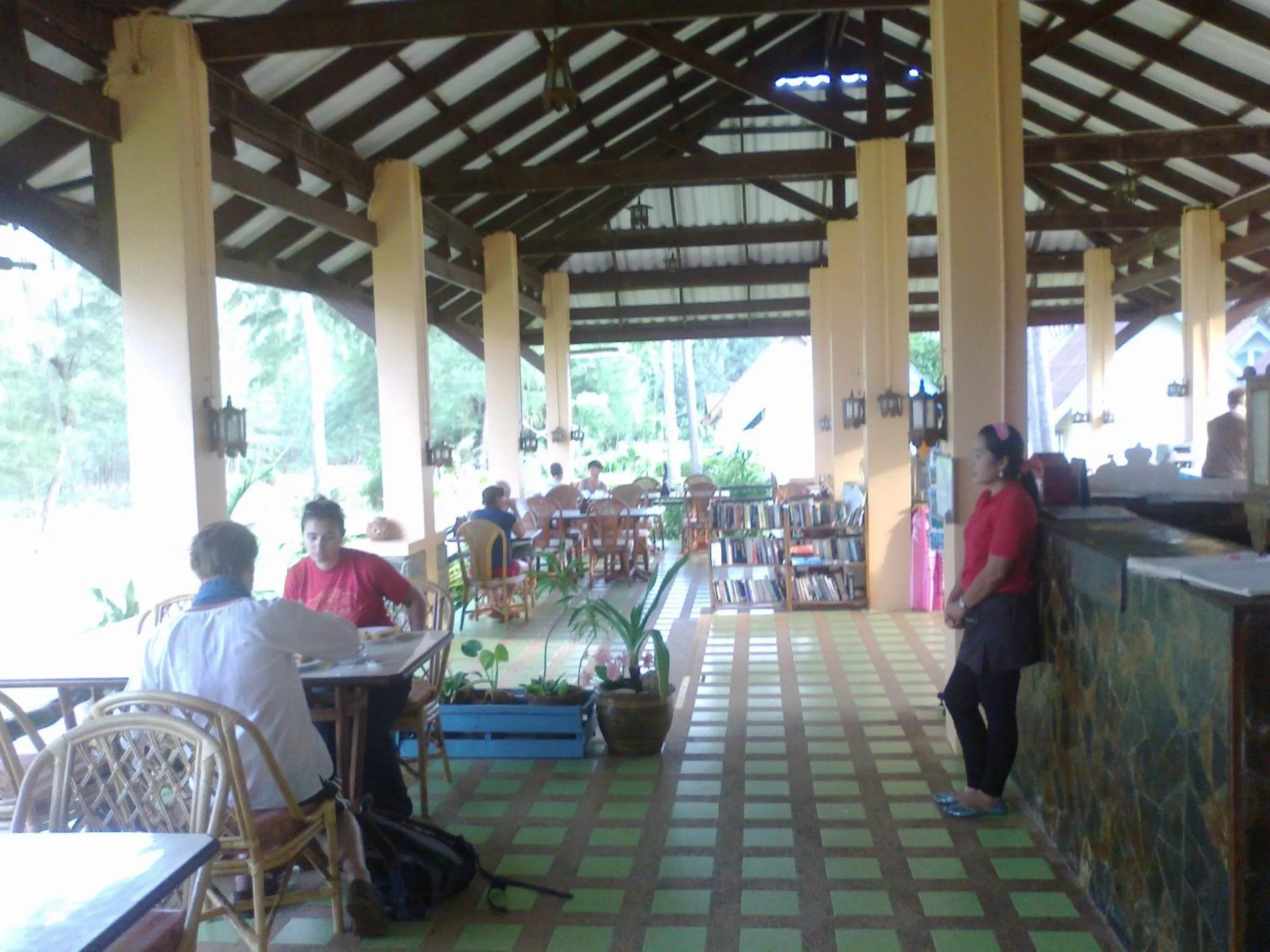 Restaurant/places to eat in Gooddays Lanta Beach Resort SHA