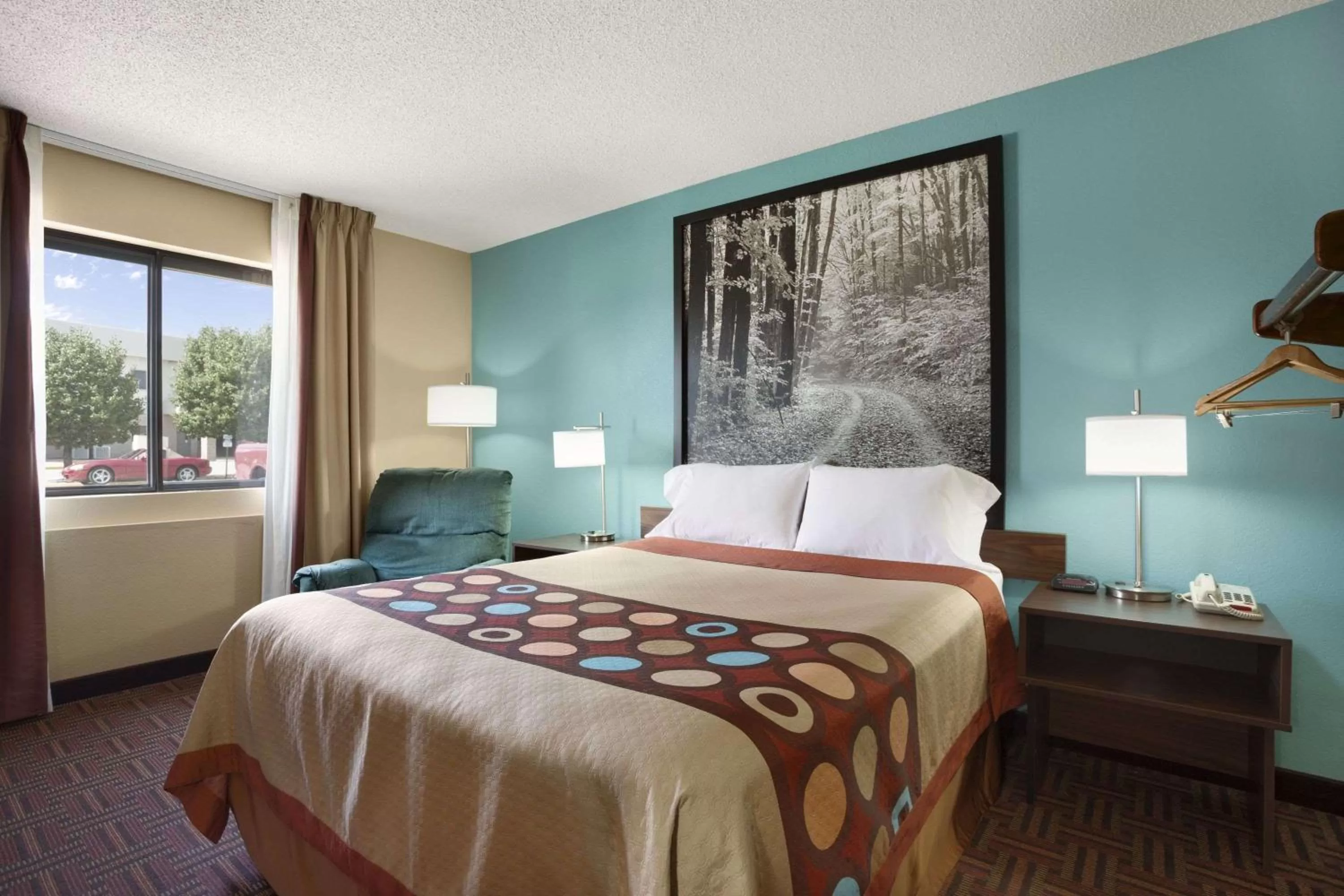 Photo of the whole room, Bed in Super 8 by Wyndham Carbondale