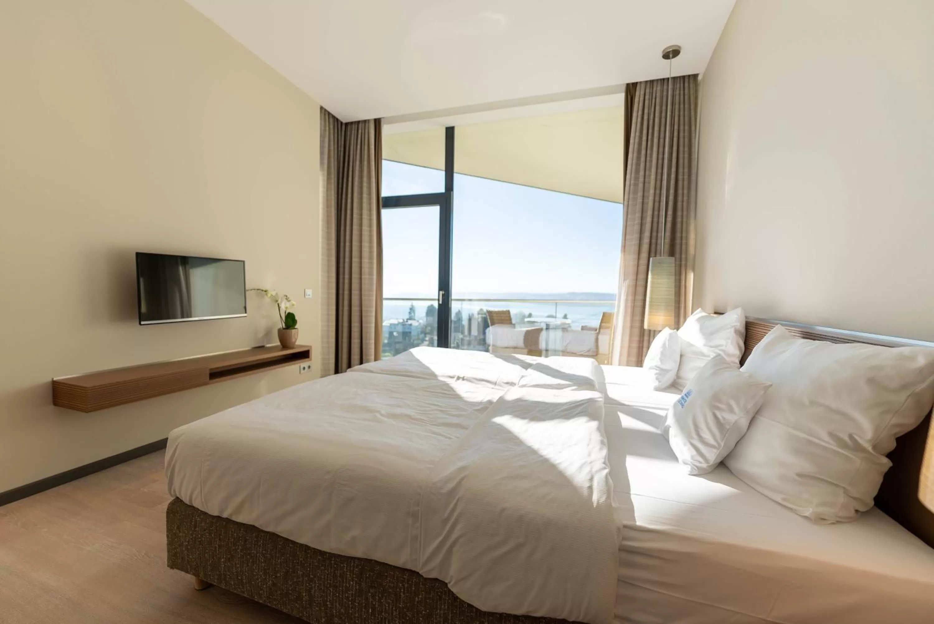 Bed in Parkhotel St.Leonhard