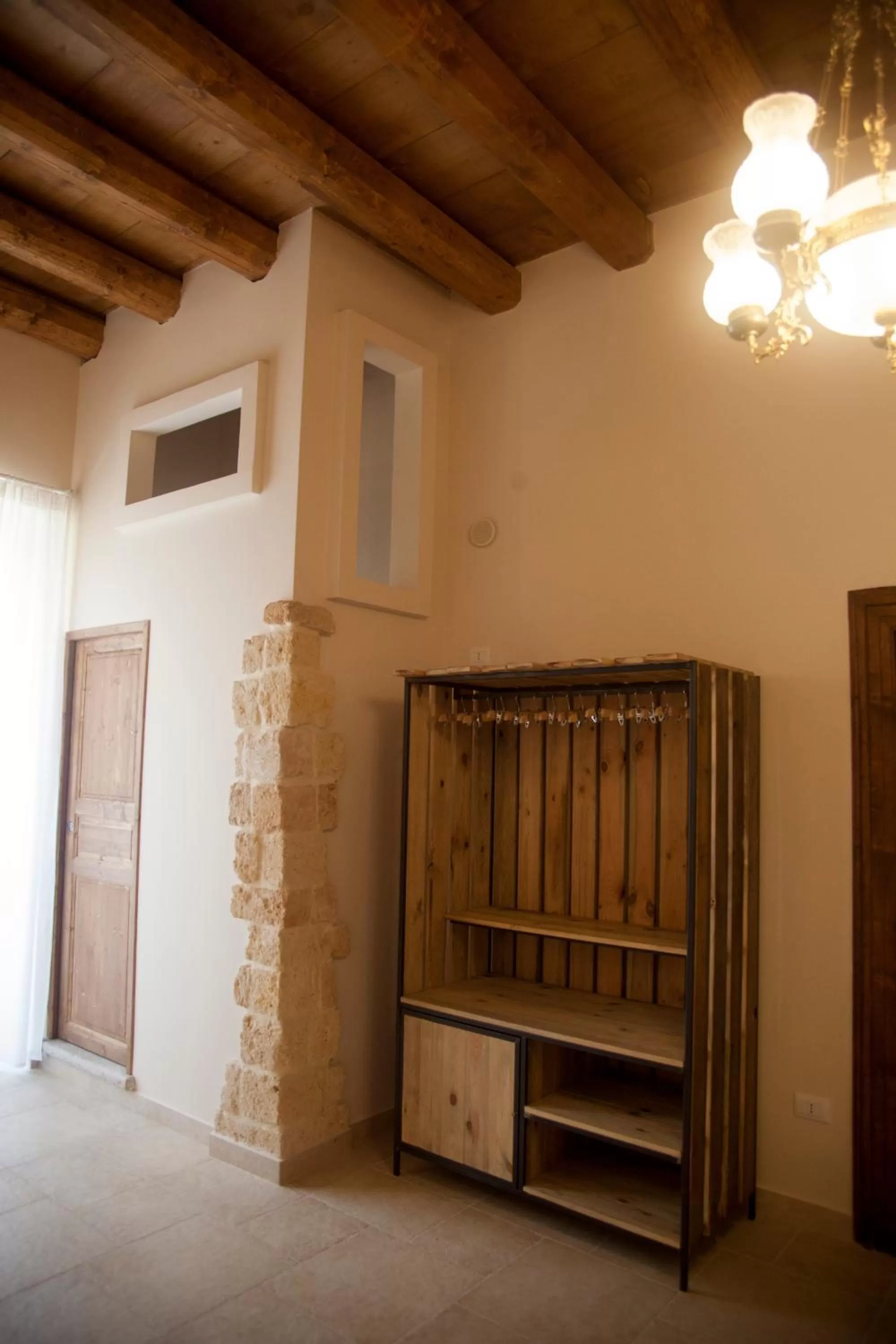 Decorative detail, Bed in 3 Archi B&B