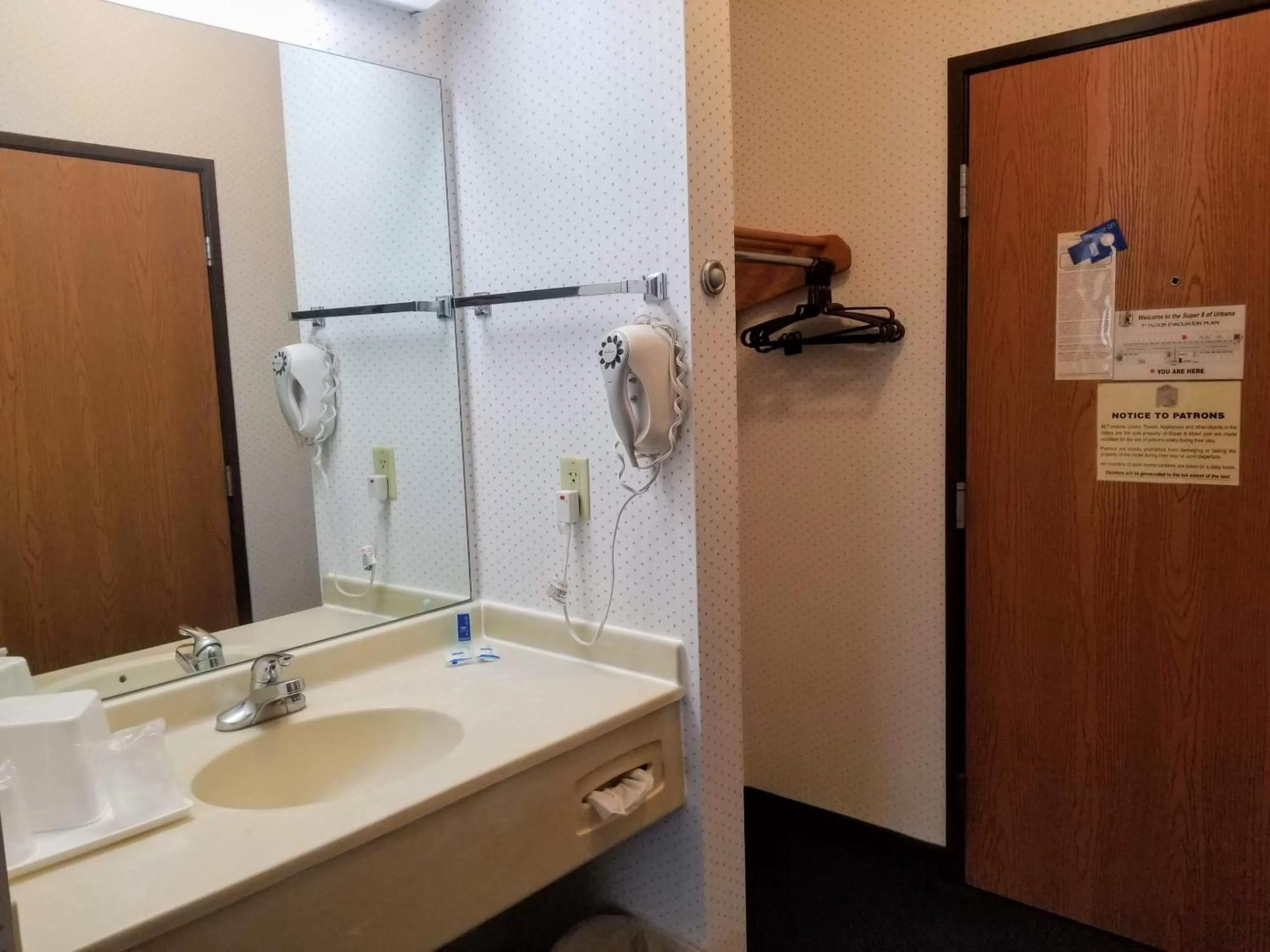 Bathroom in Rodeway Inn Urbana Champaign University Area