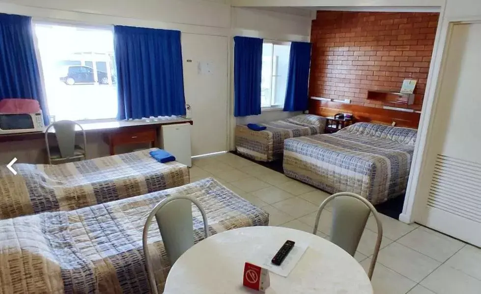 Large Family Room in Motel Myall Large Family Room in Motel Myall