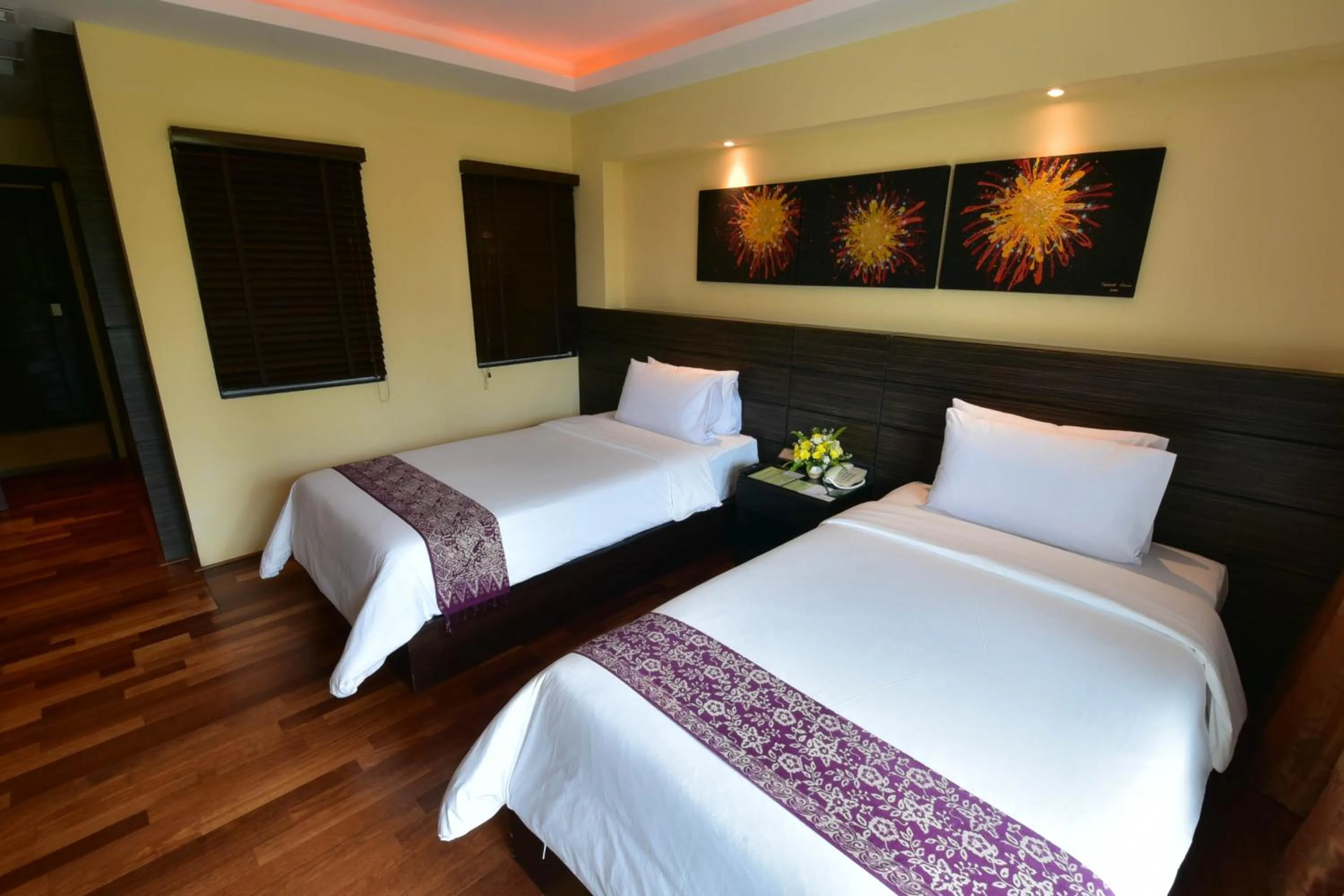 Bedroom, Bed in R-Mar Resort and Spa Patong, Phuket