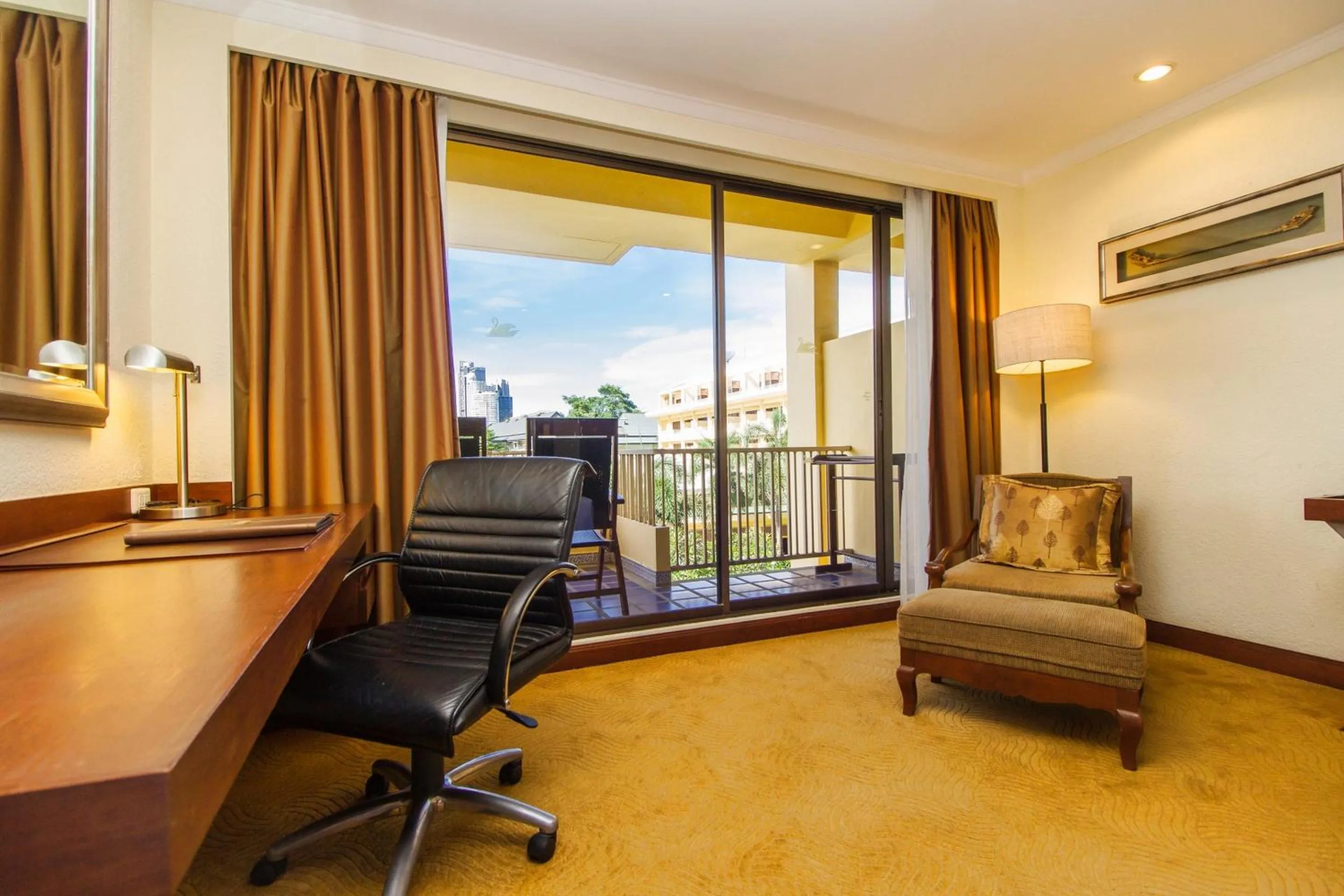 Bedroom in Dusit Thani Pattaya