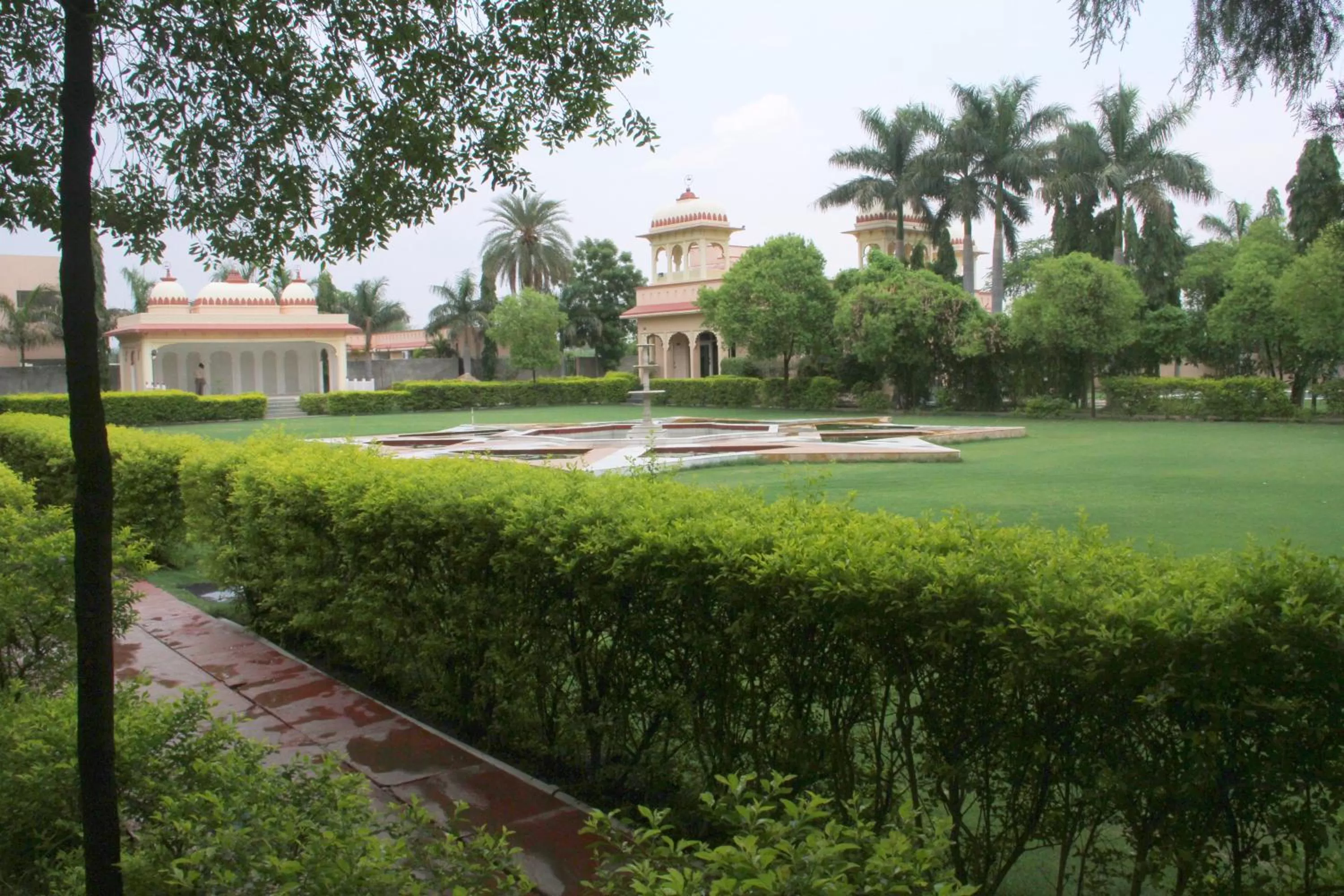 Garden in jüSTa Rajputana Resort & Convention Centre, Udaipur