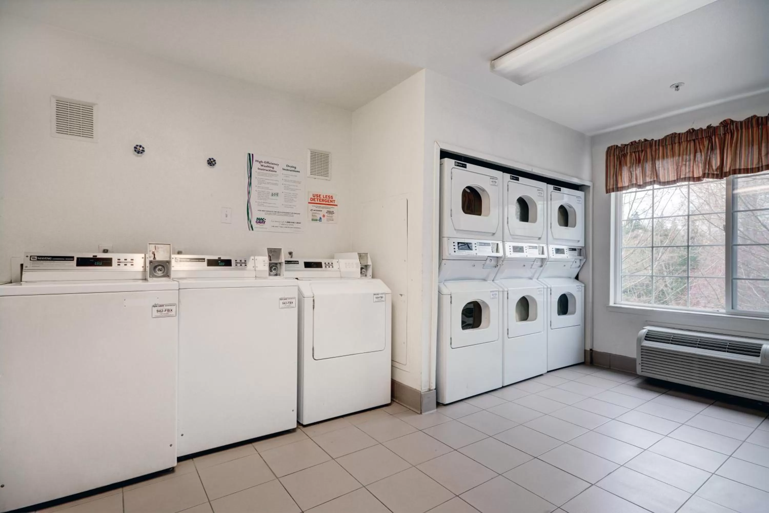 Other in Studio 6-Mountlake Terrace, WA - Seattle