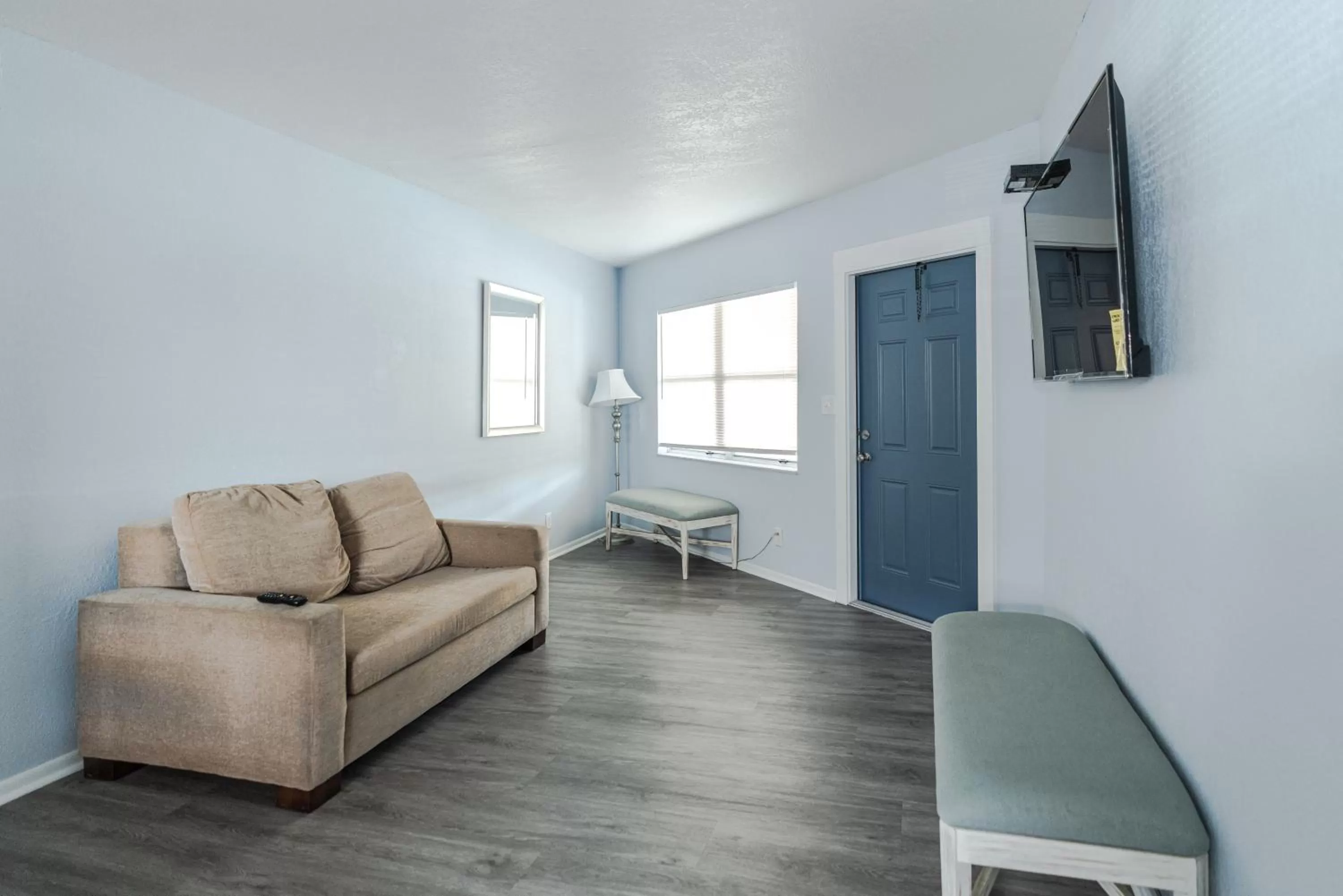 Seating Area in Echo Sails Motel