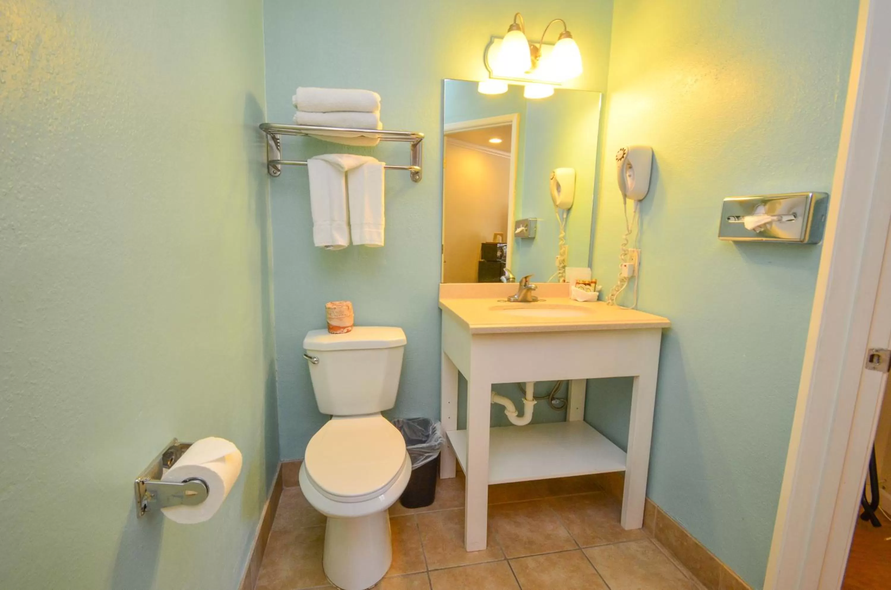 Bathroom in Bay Front Inn