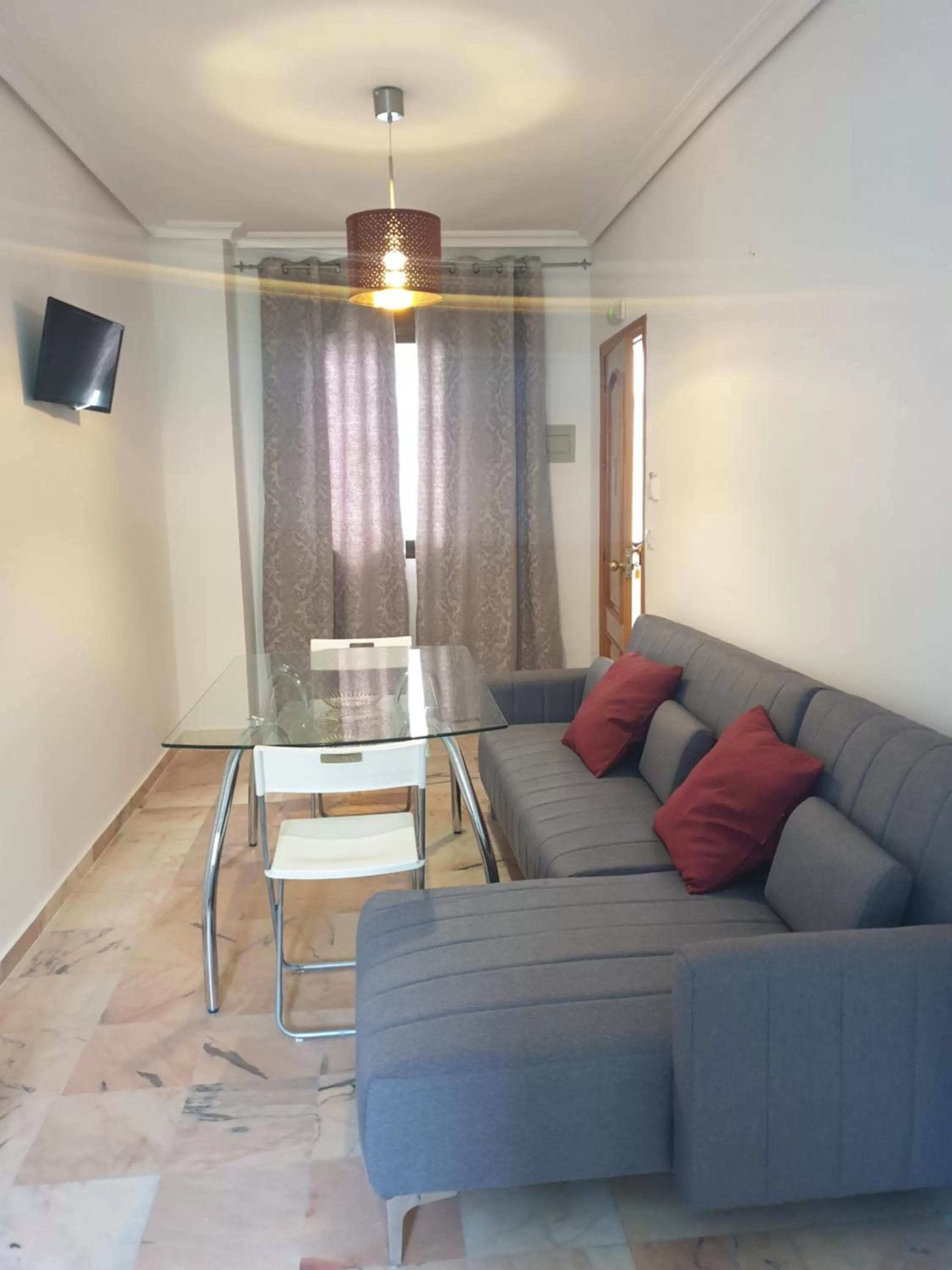 Seating area in Hotel y Apartamentos Doña Lola