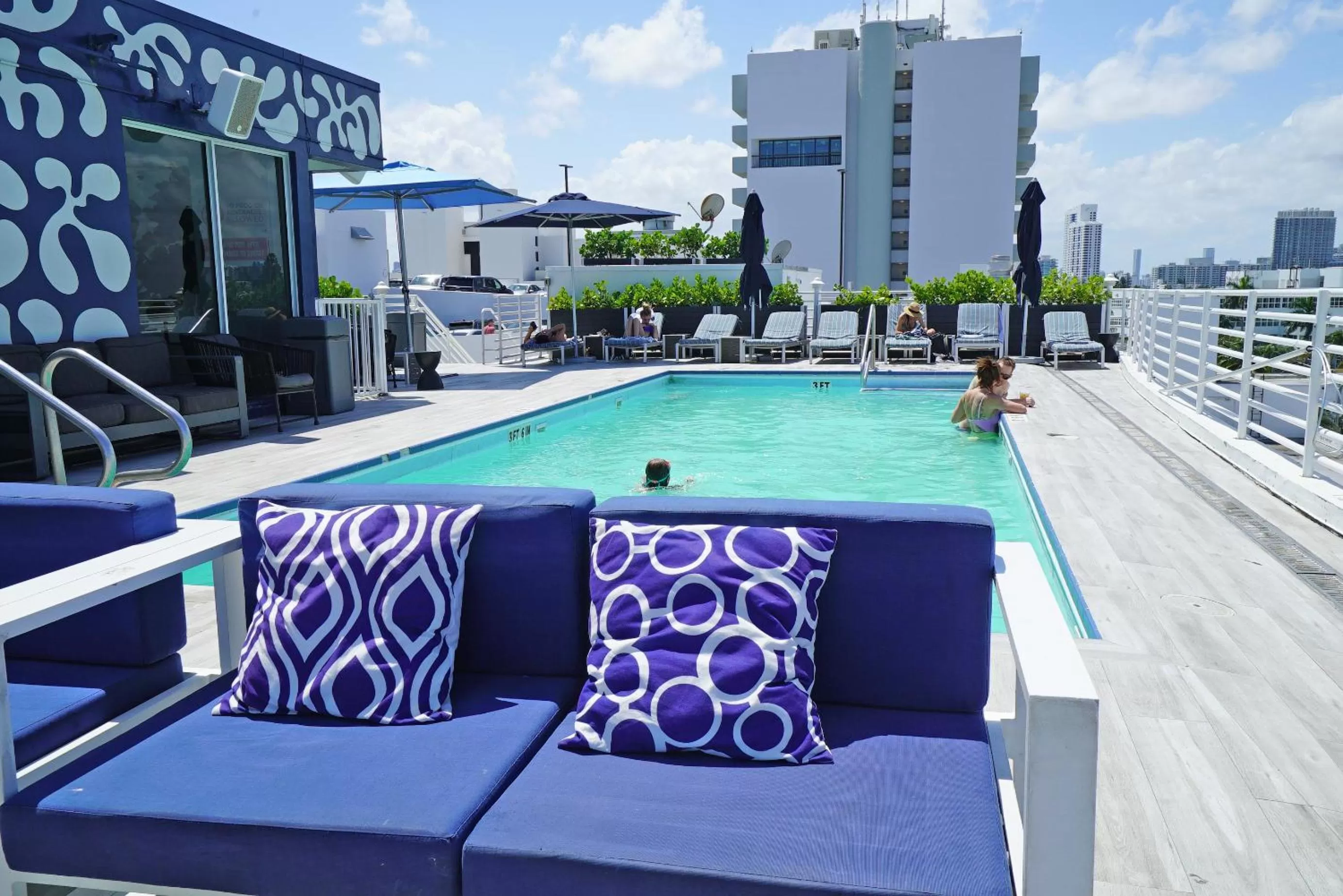 Swimming pool in Deluxe apartments at the Congress