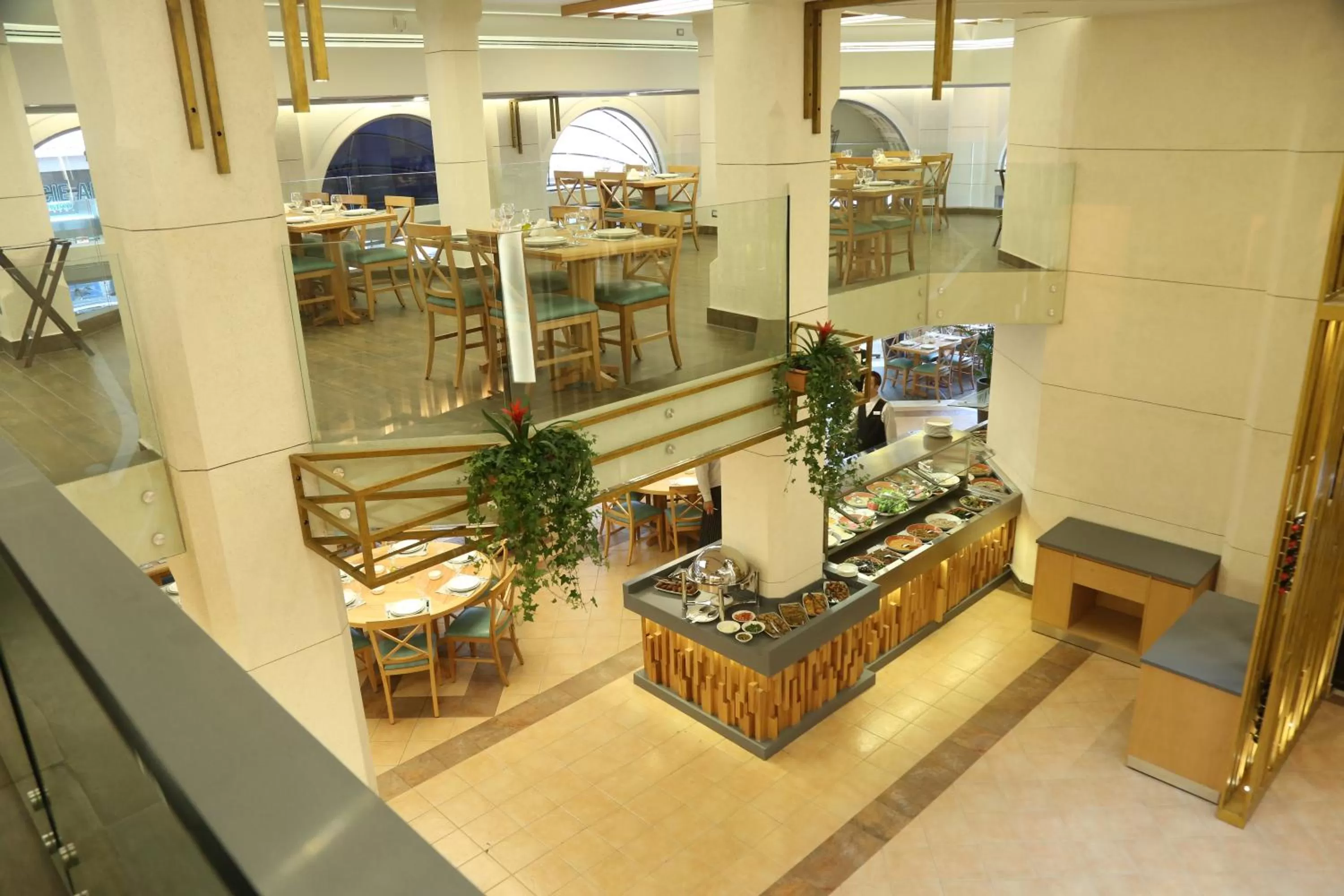 Restaurant/places to eat in Serenada Golden Palace - Boutique Hotel