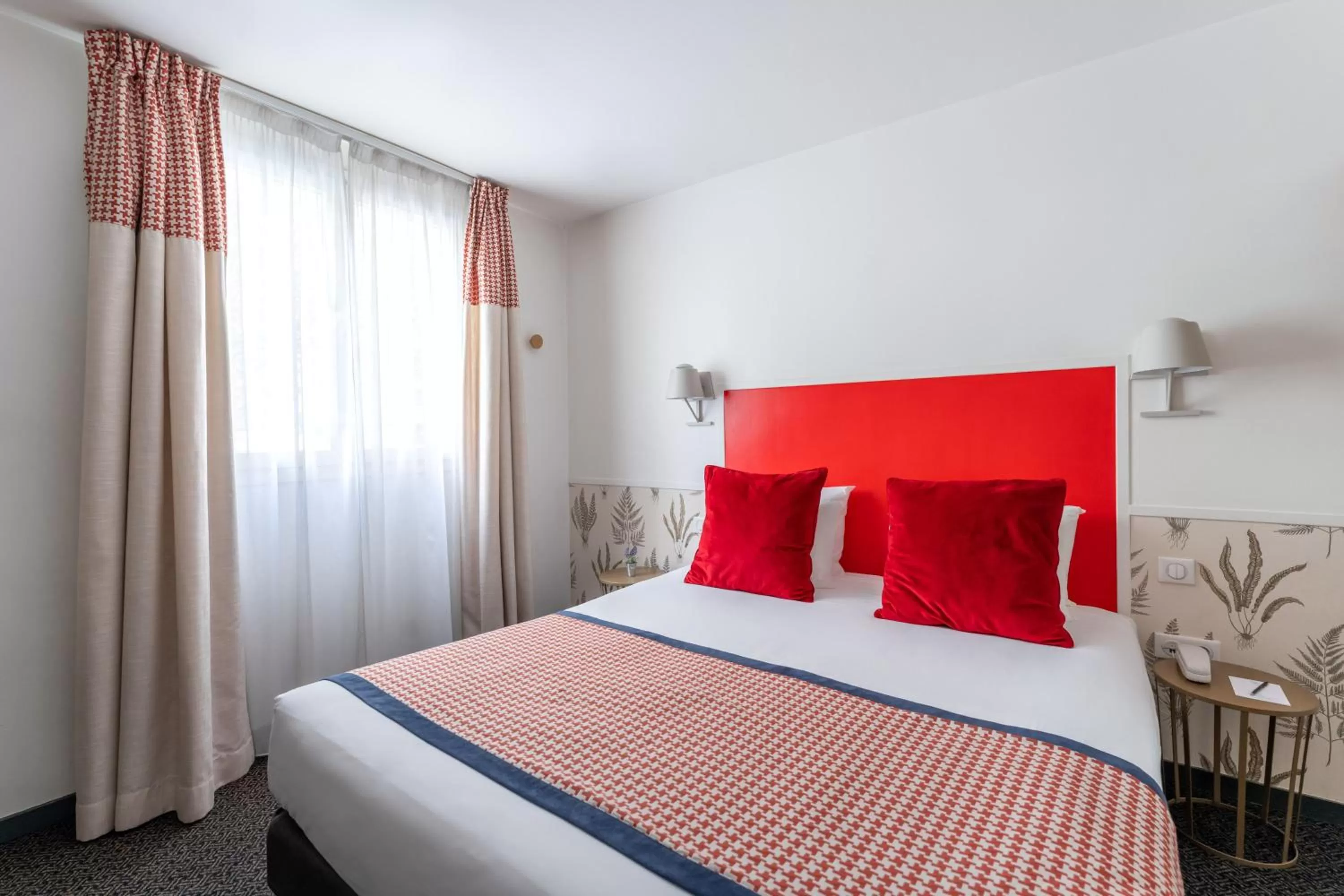 Bedroom, Bed in Hotel George - Astotel