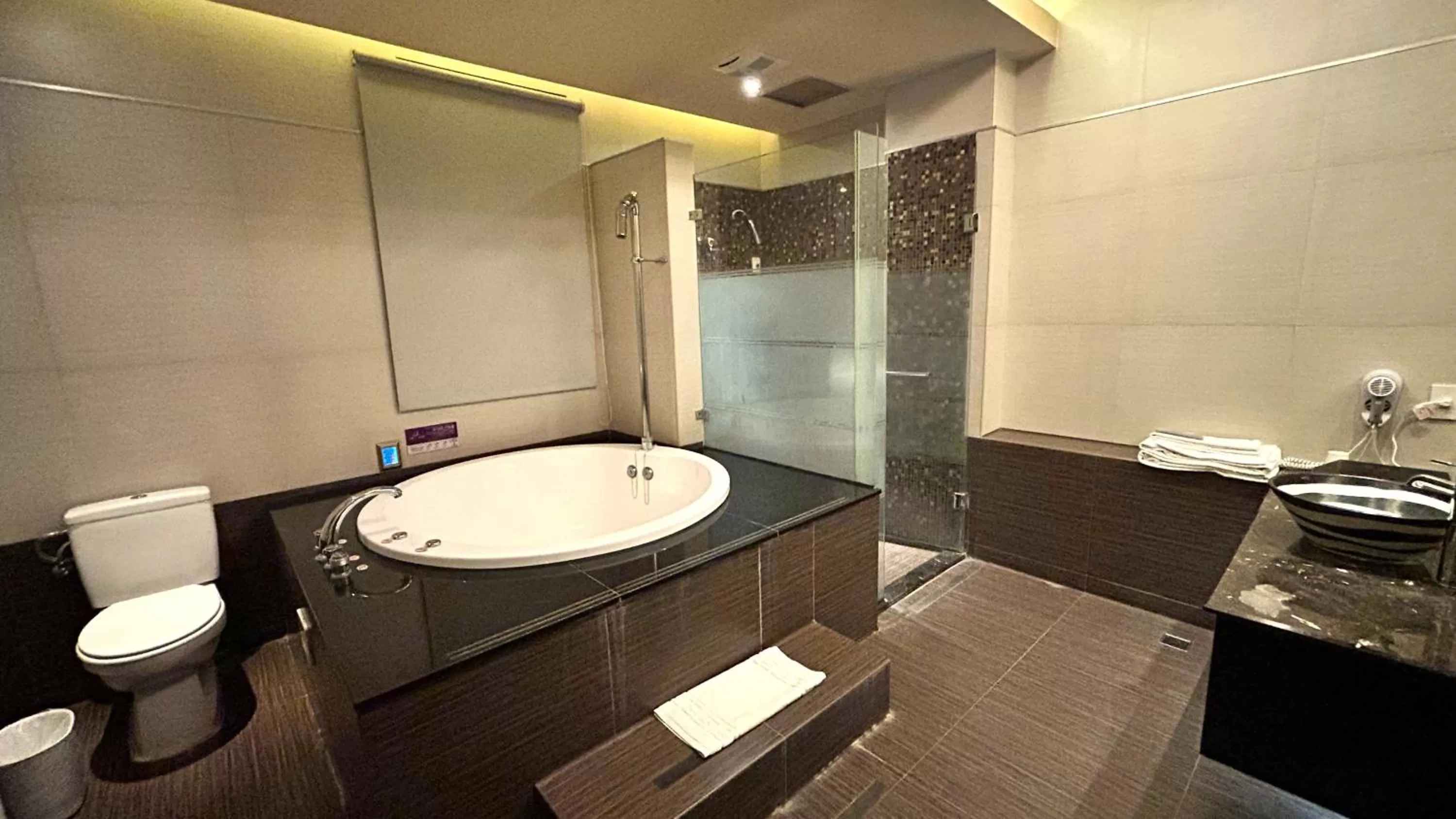 Bathroom in Shining Motel