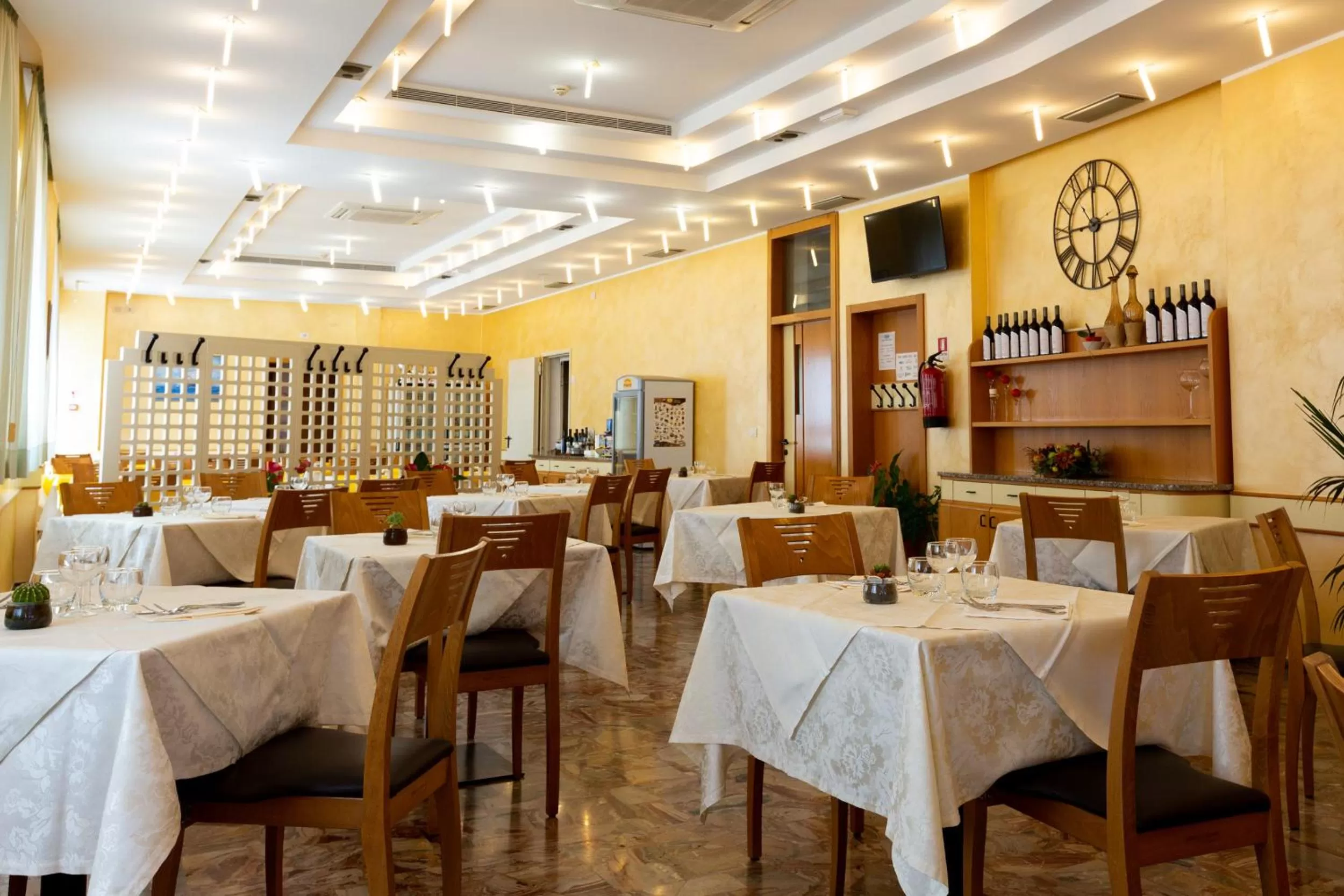 Restaurant/places to eat in Hotel Belvedere