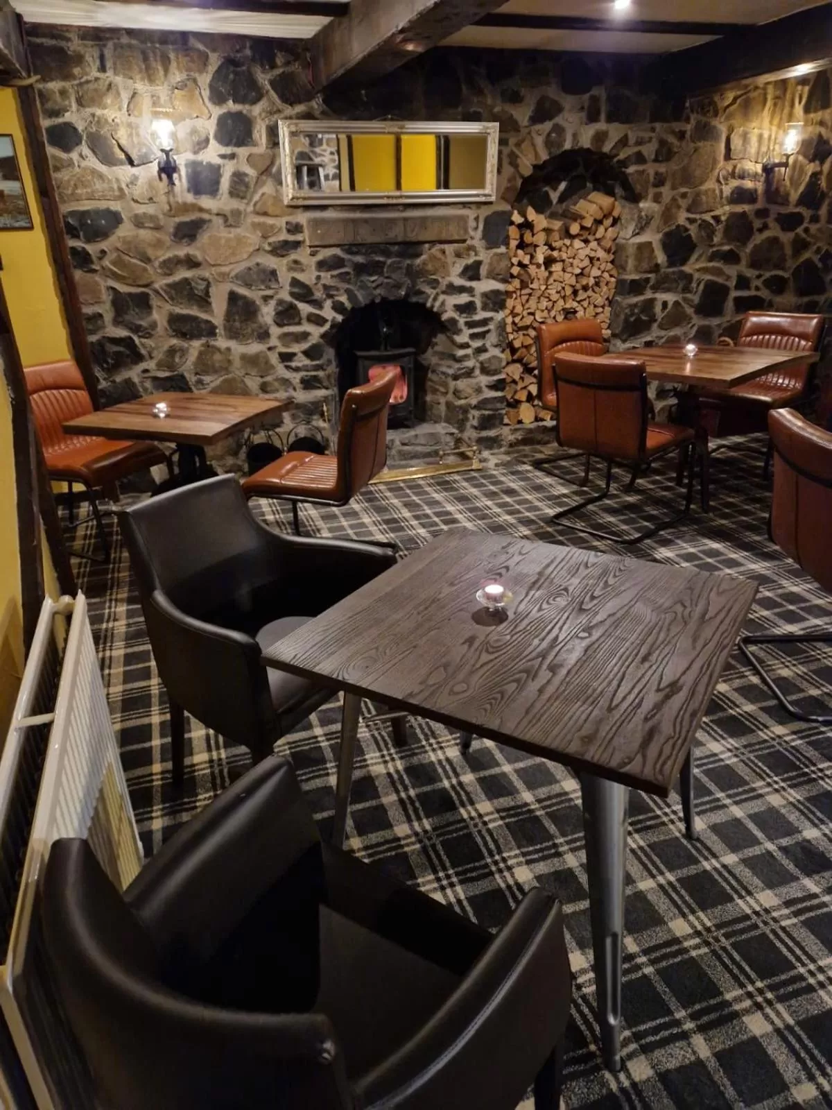 Lounge or bar in The Inn At Lathones