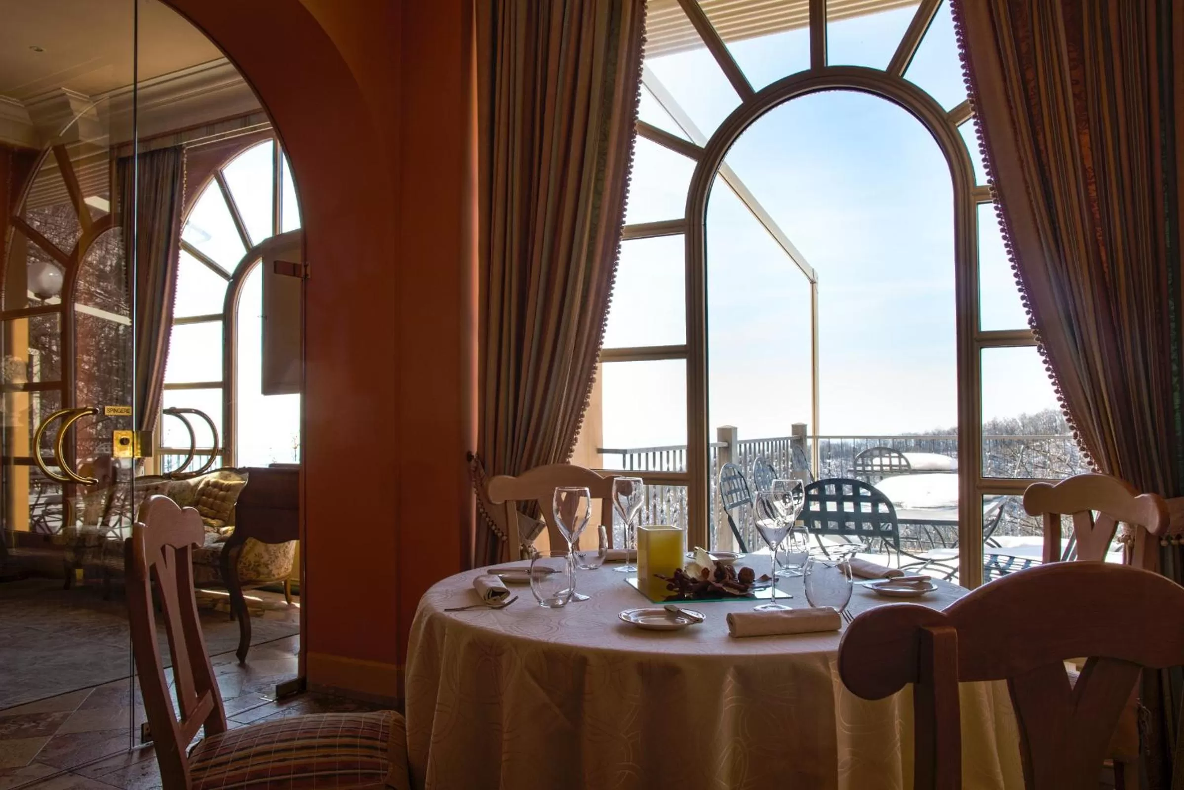 Restaurant/places to eat in Hotel Colonne