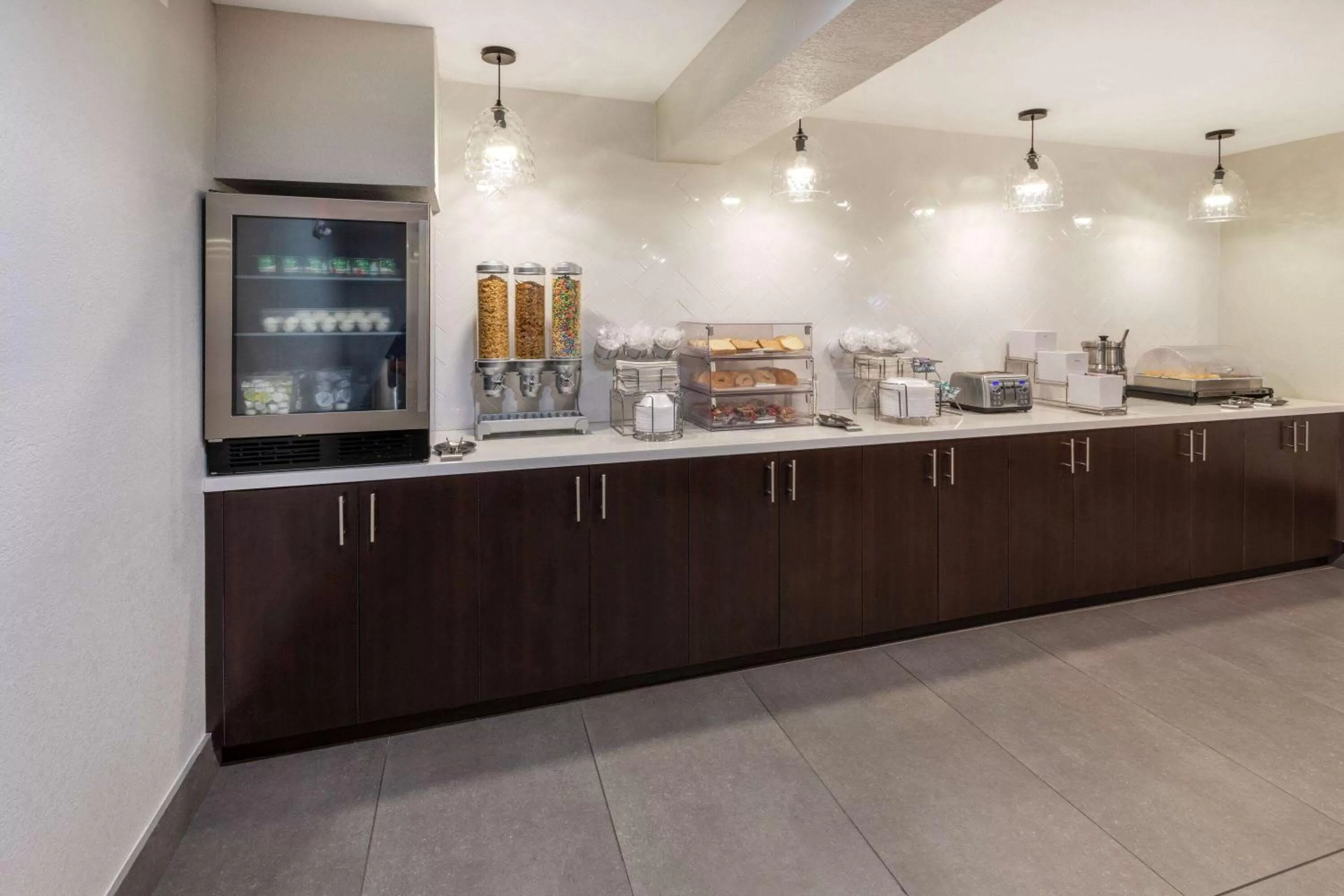 Restaurant/places to eat in La Quinta by Wyndham Houston NW Brookhollow