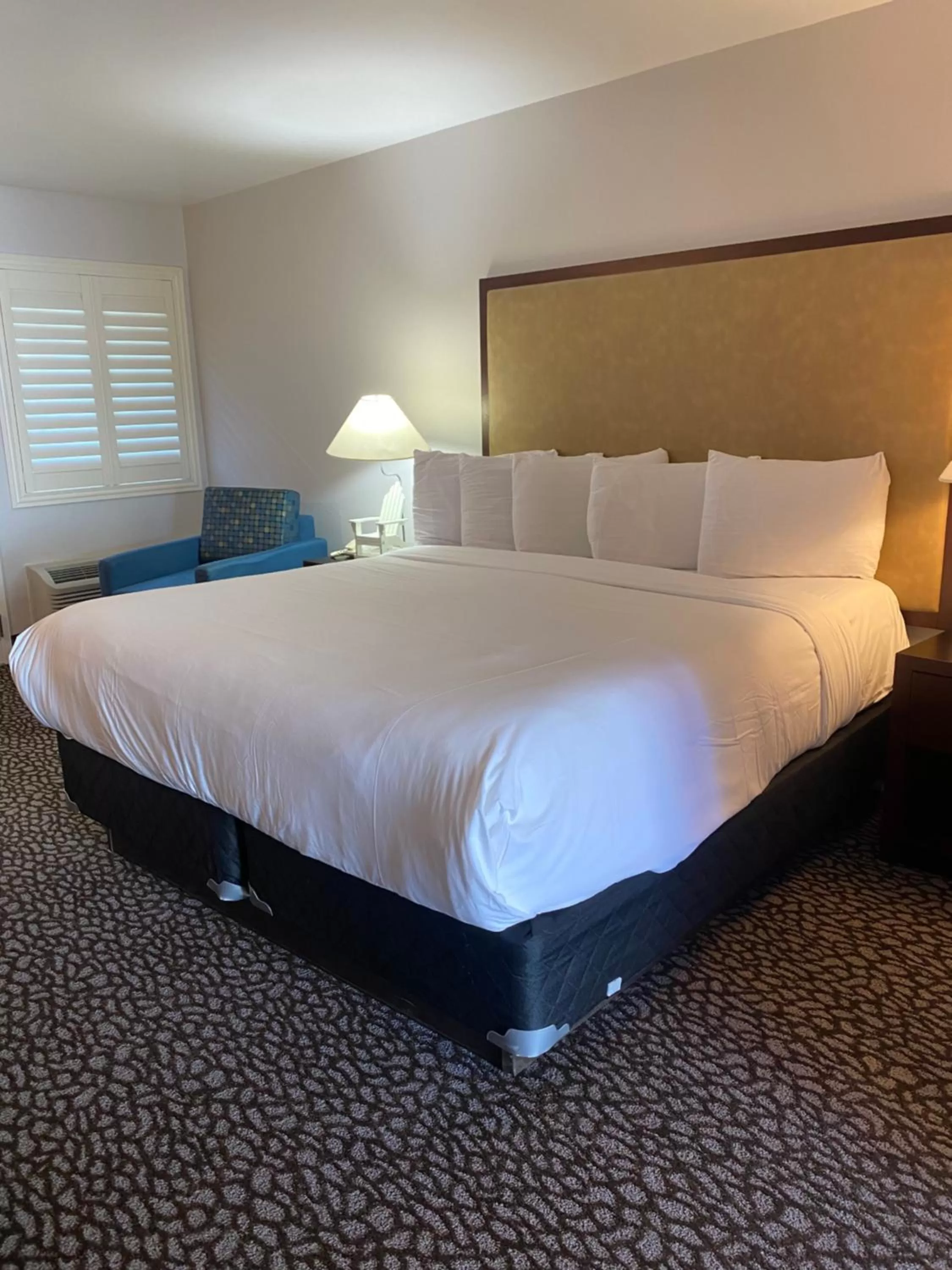 Bed in Morro Shores Inn And Suites