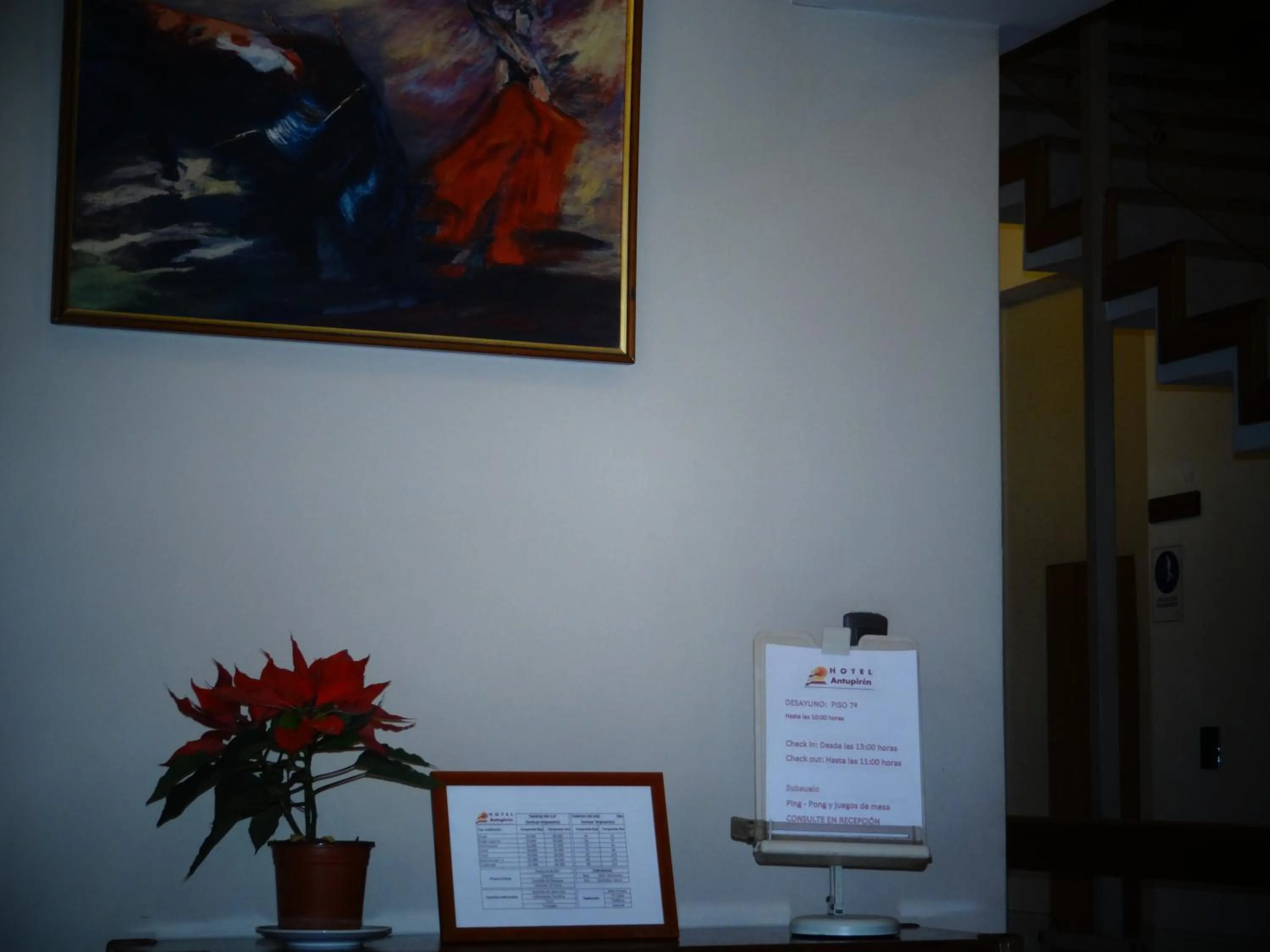 Logo/Certificate/Sign in Hotel Antupiren
