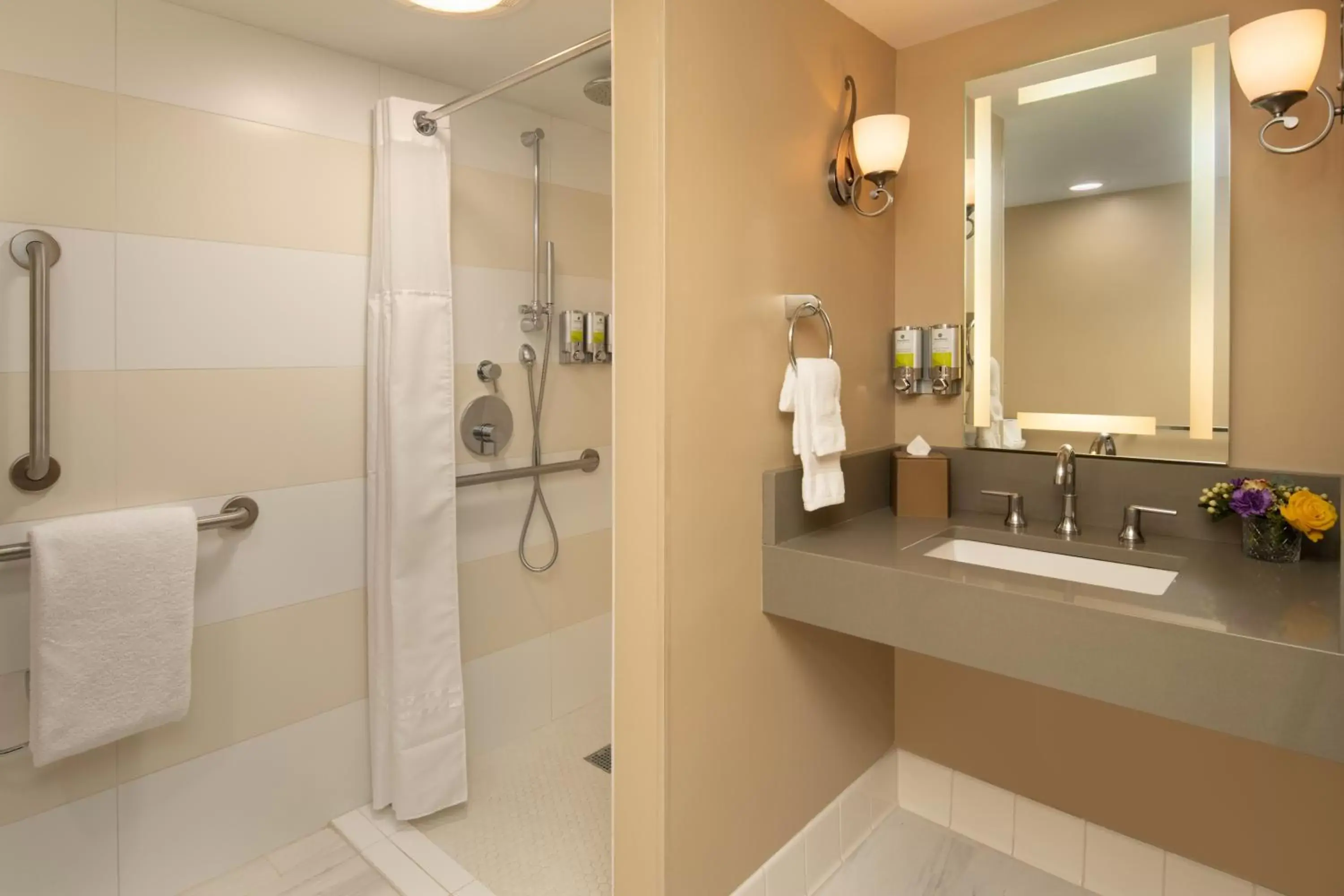 Staypineapple, Hotel Rose, Downtown Portland Staypineapple, Hotel Rose, Downtown Portland