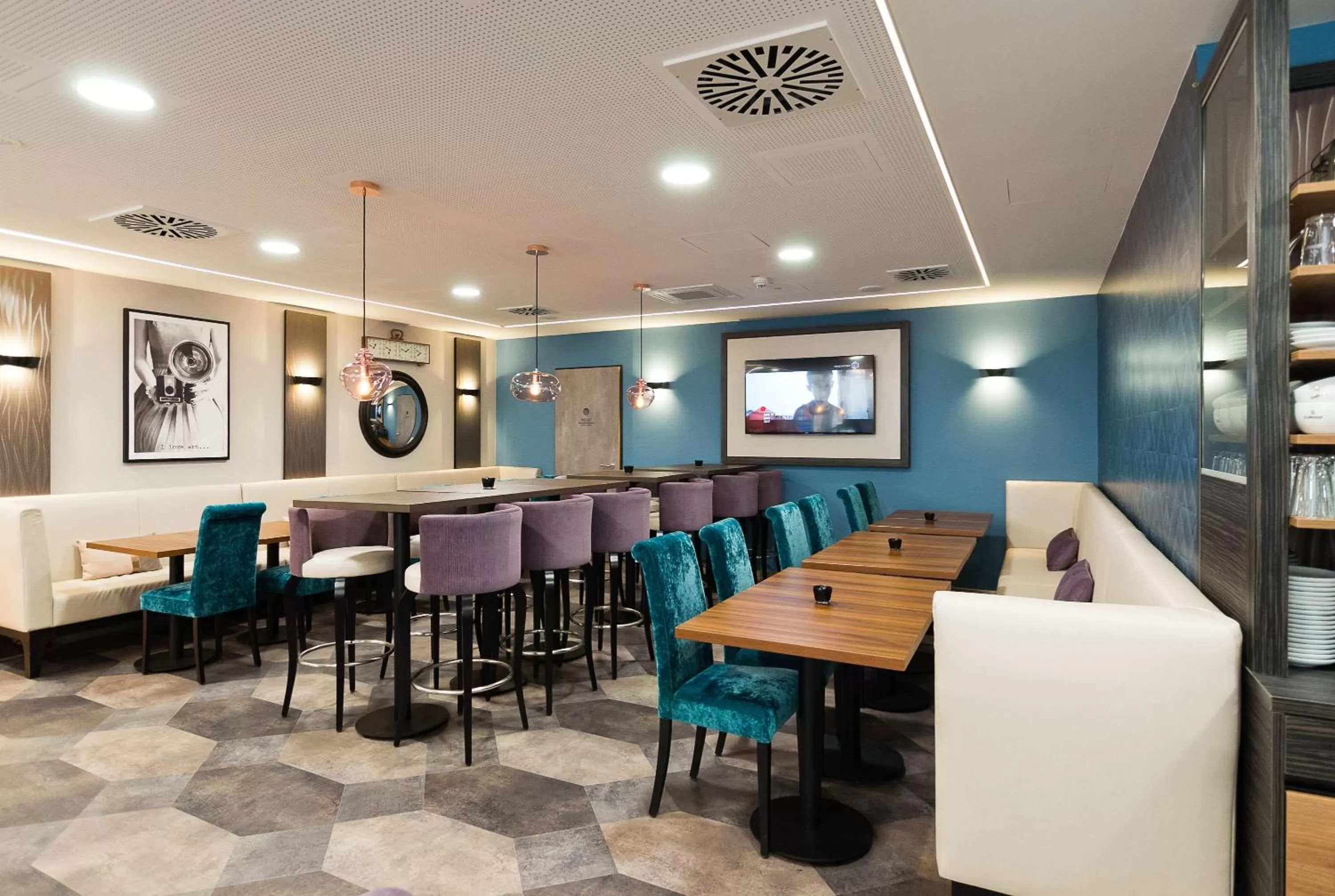 Breakfast in elaya hotel munich city