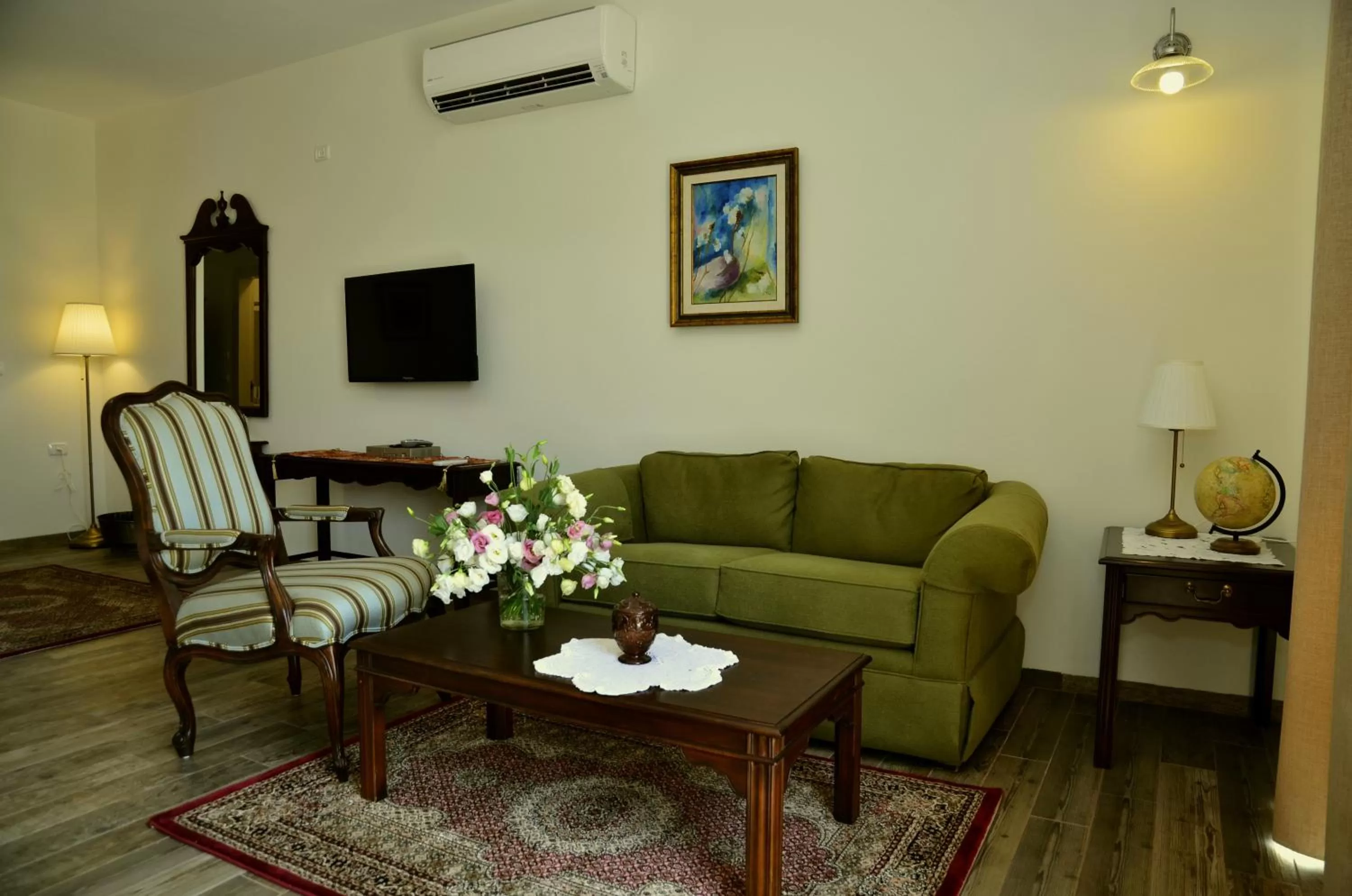 Seating area in HaBaronit