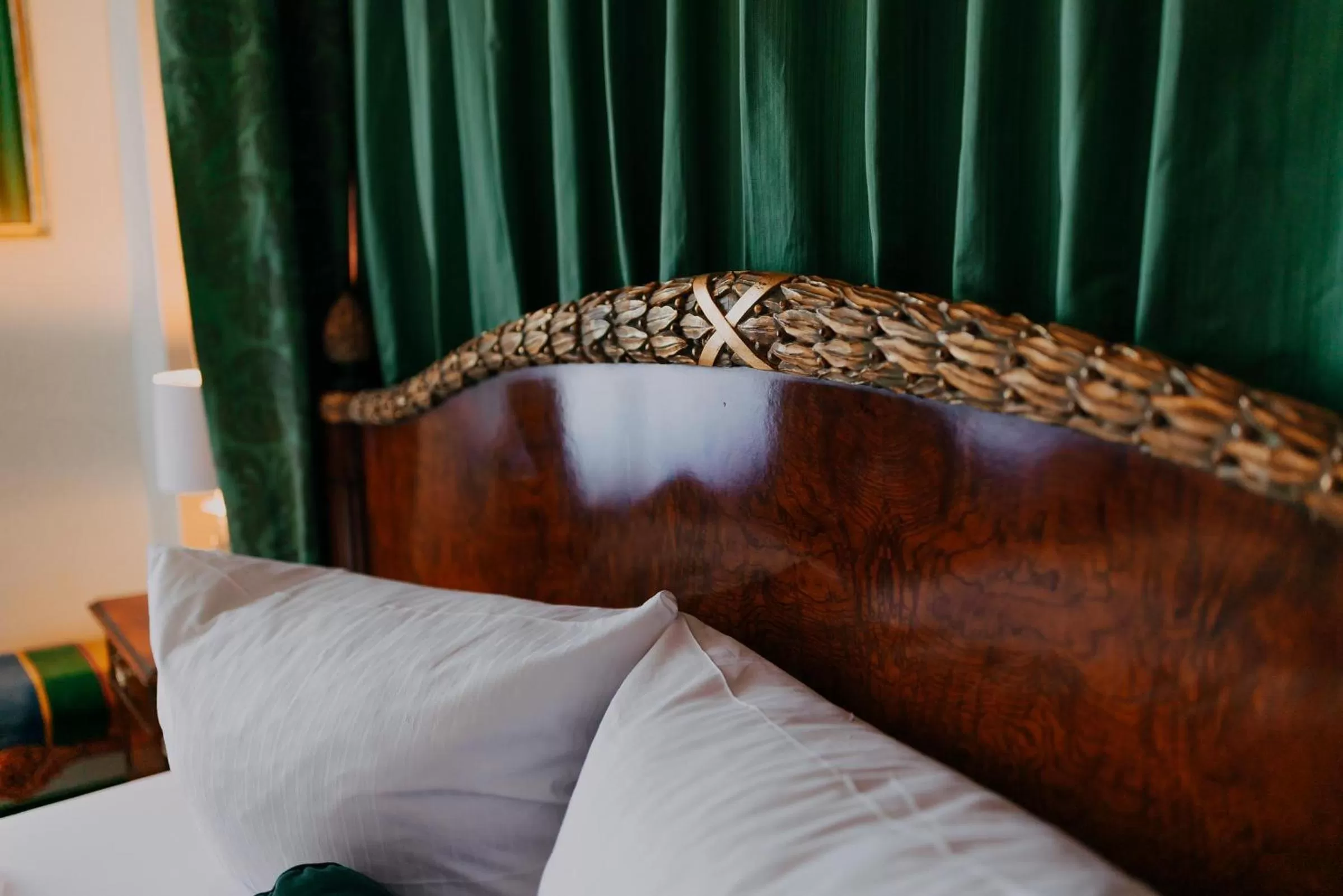 Bed in Boutique Hotel Rothenburger Hof